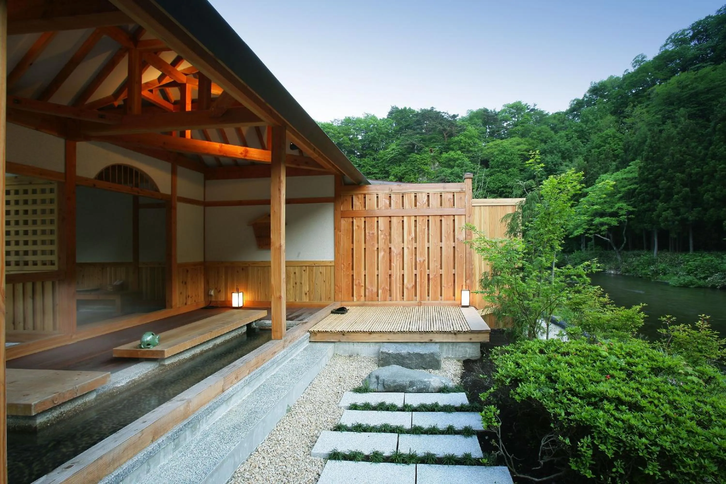 Hot Spring Bath, Swimming Pool in Ryokan Yusen Shidate