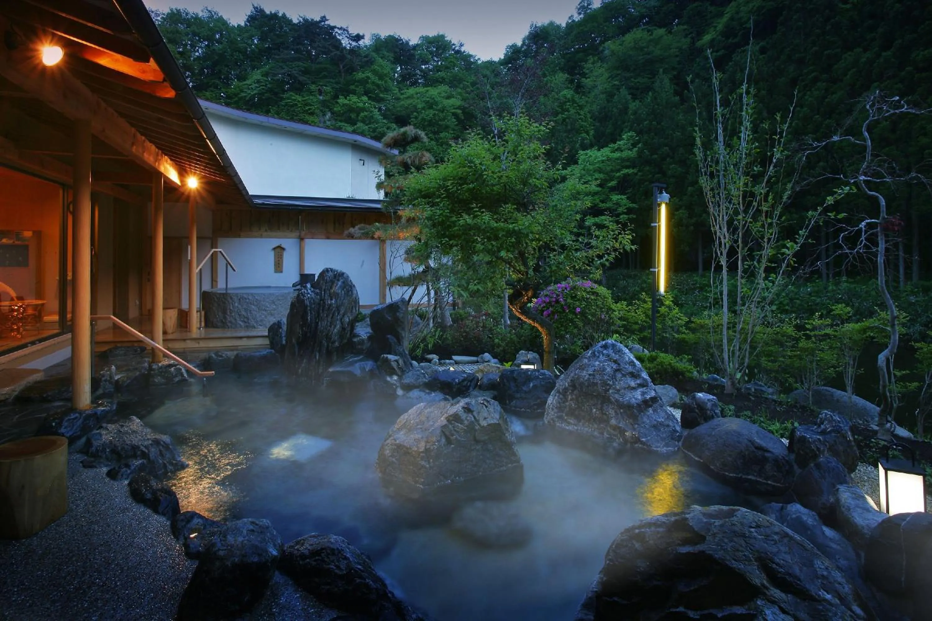 Hot Spring Bath, Property Building in Ryokan Yusen Shidate
