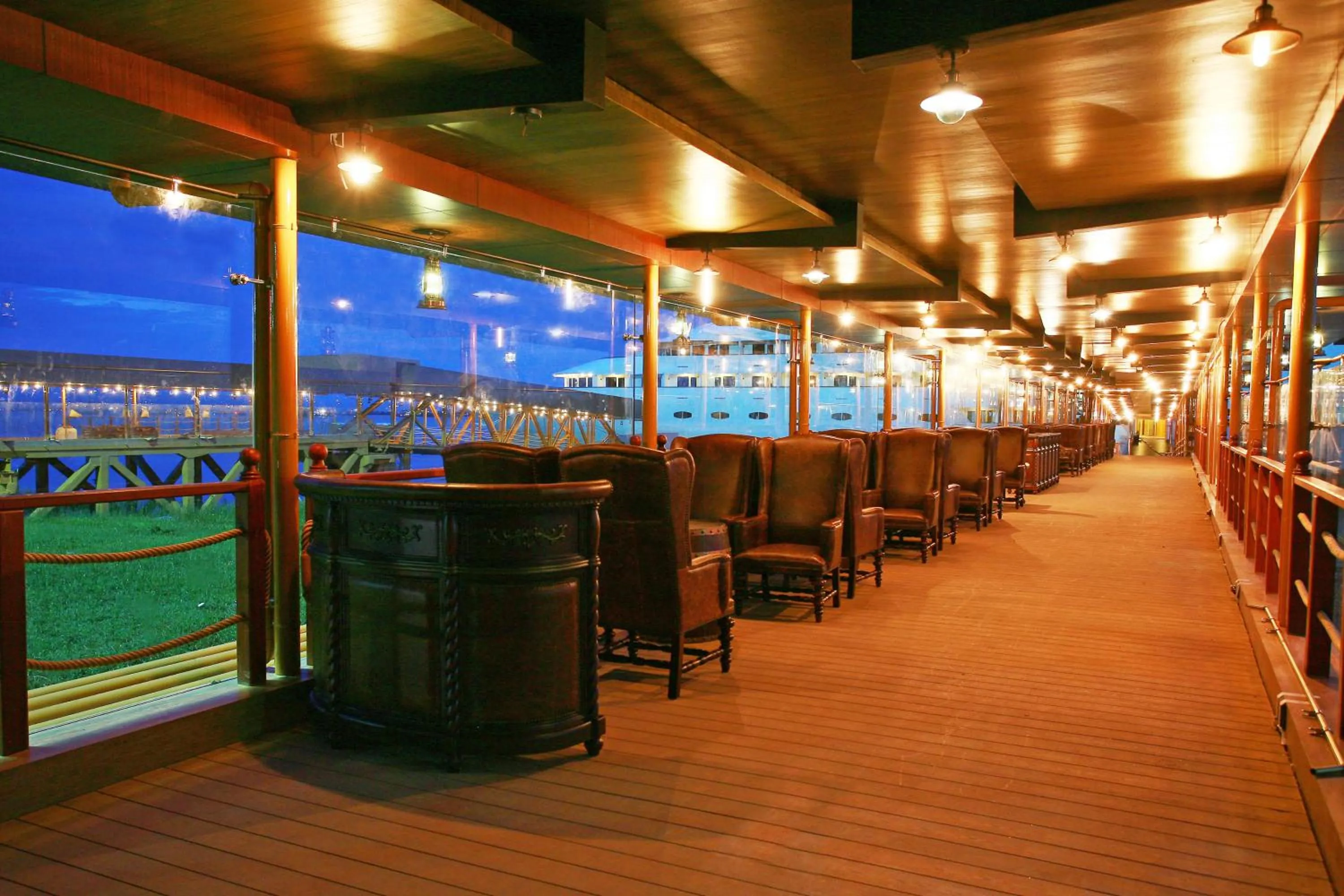 Balcony/Terrace in Vintage Luxury Yacht Hotel