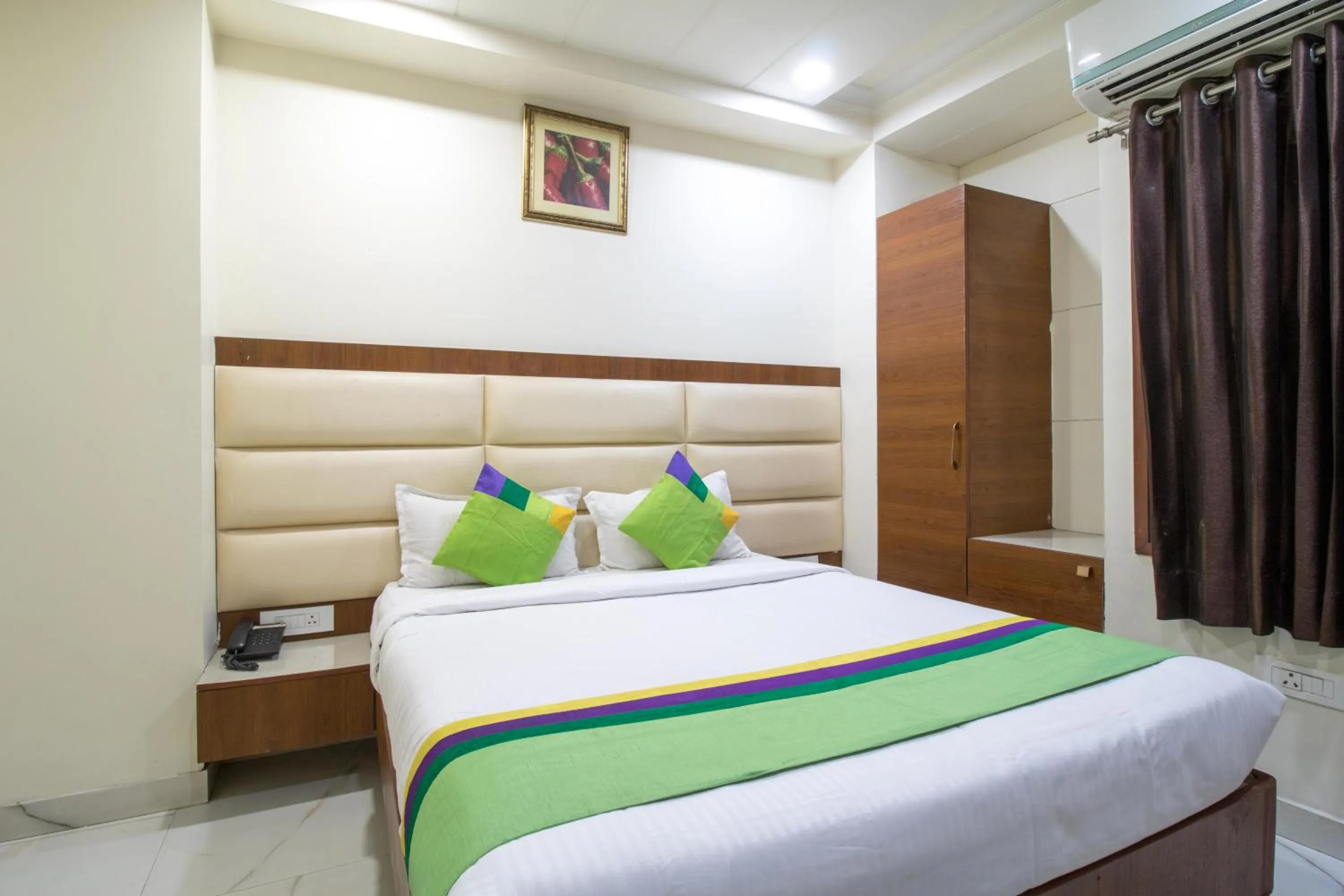 Bedroom, Bed in Hotel Rockland & Restaurant