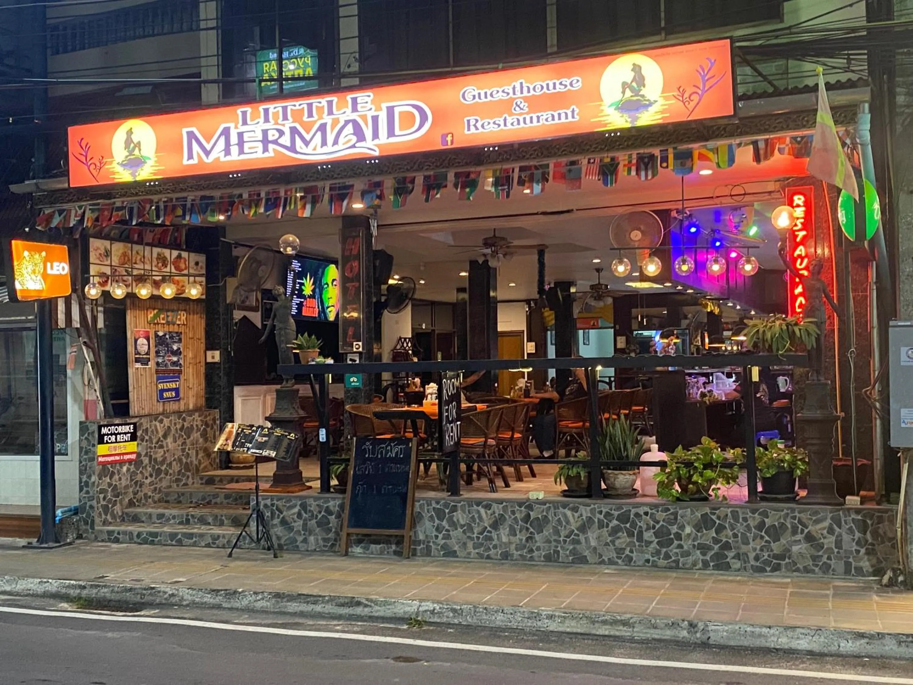 Property building in Little Mermaid Guesthouse & Restaurant