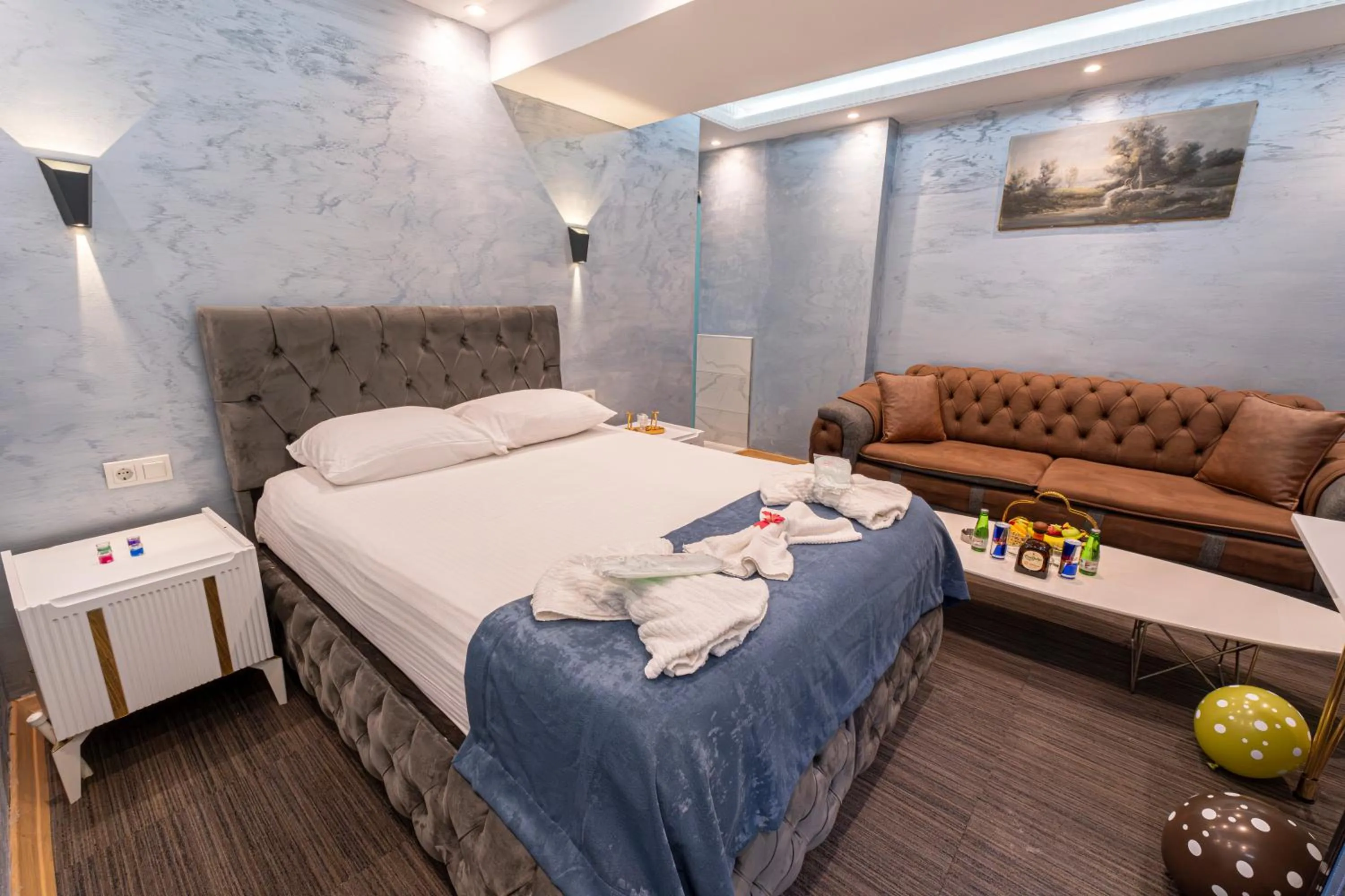 Photo of the whole room, Bed in Stay Suite Hotel