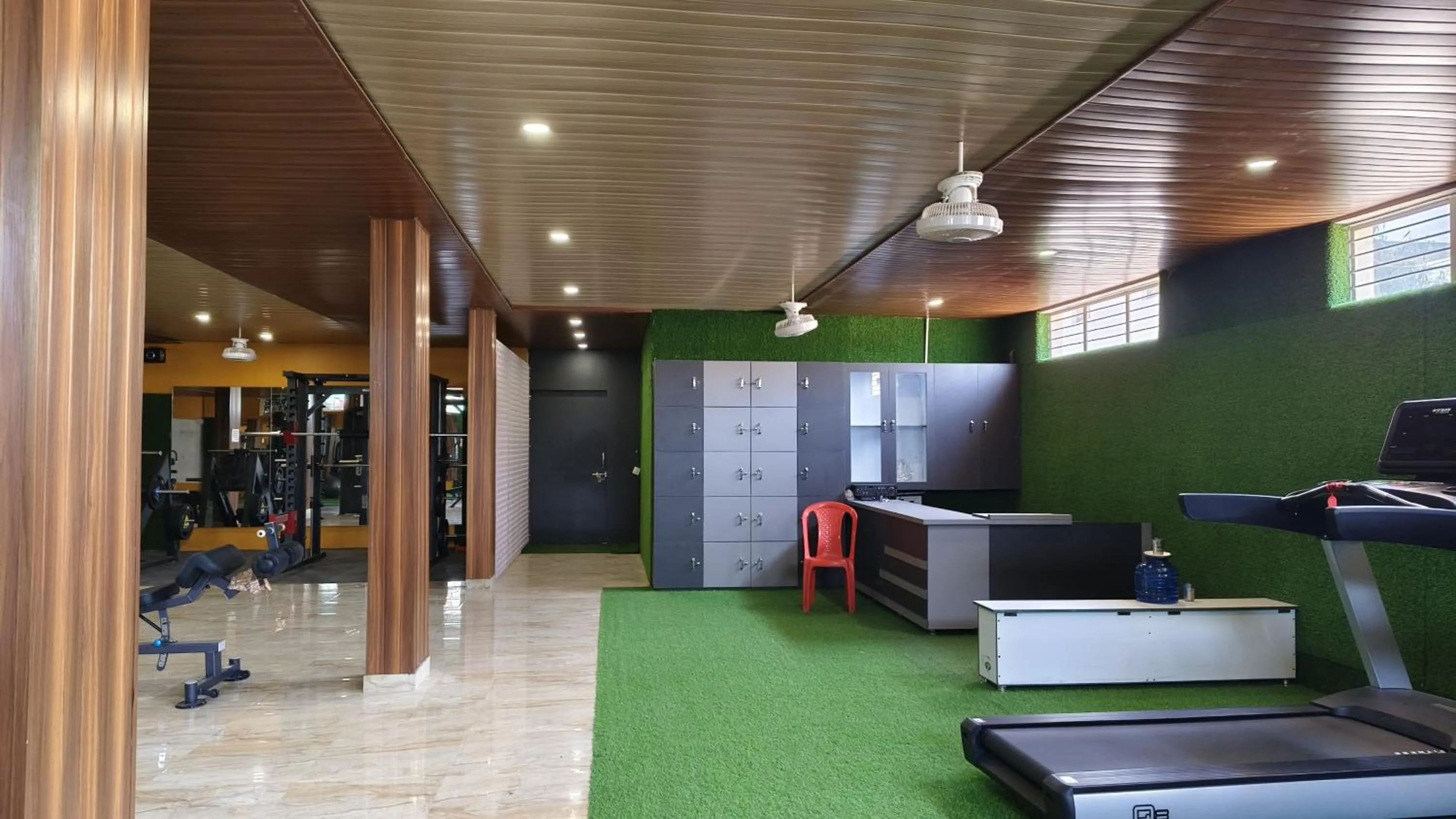 Fitness centre/facilities in Shiva Palace by Golden Leaf Hotels