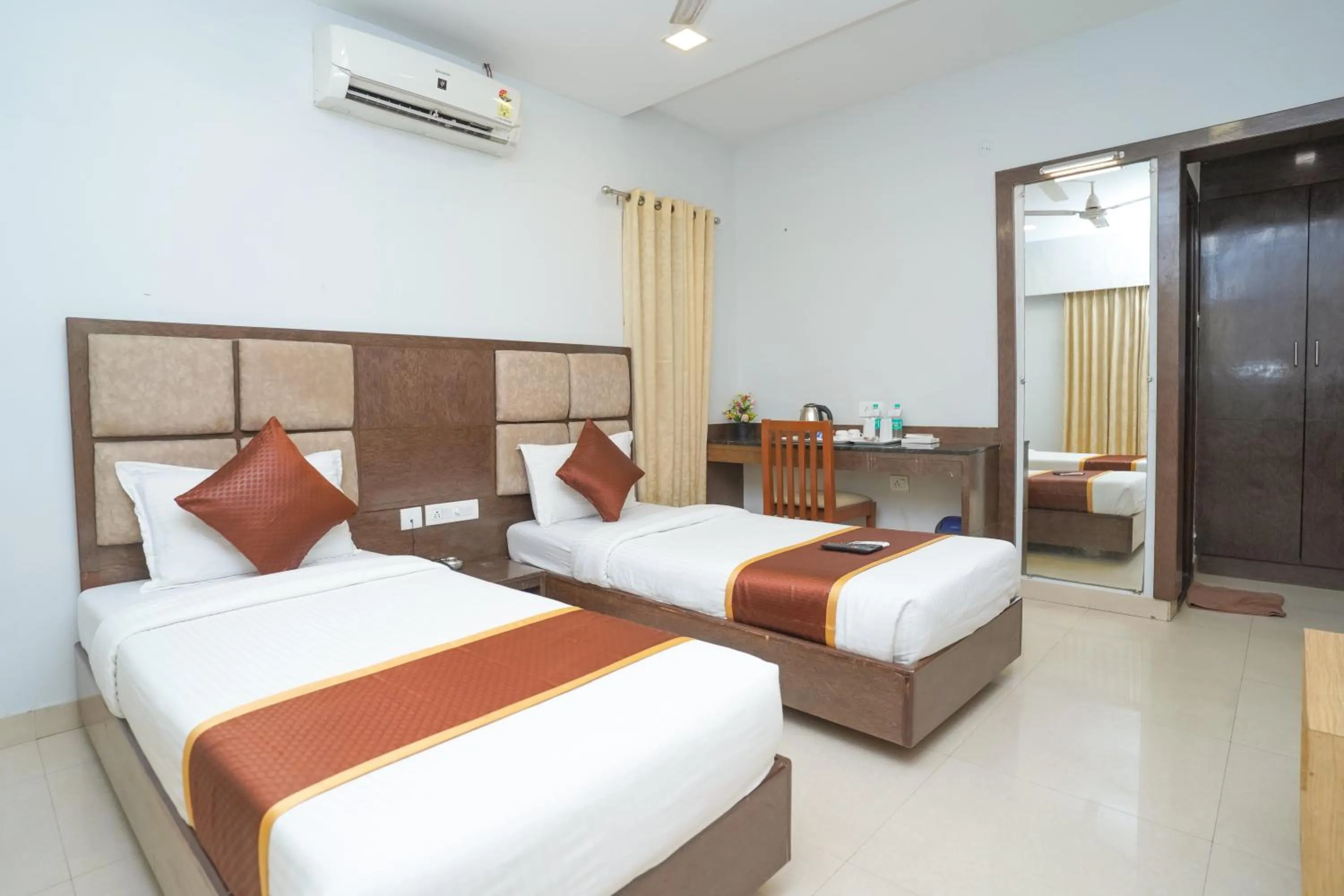 Bed in Hotel Zain Grande