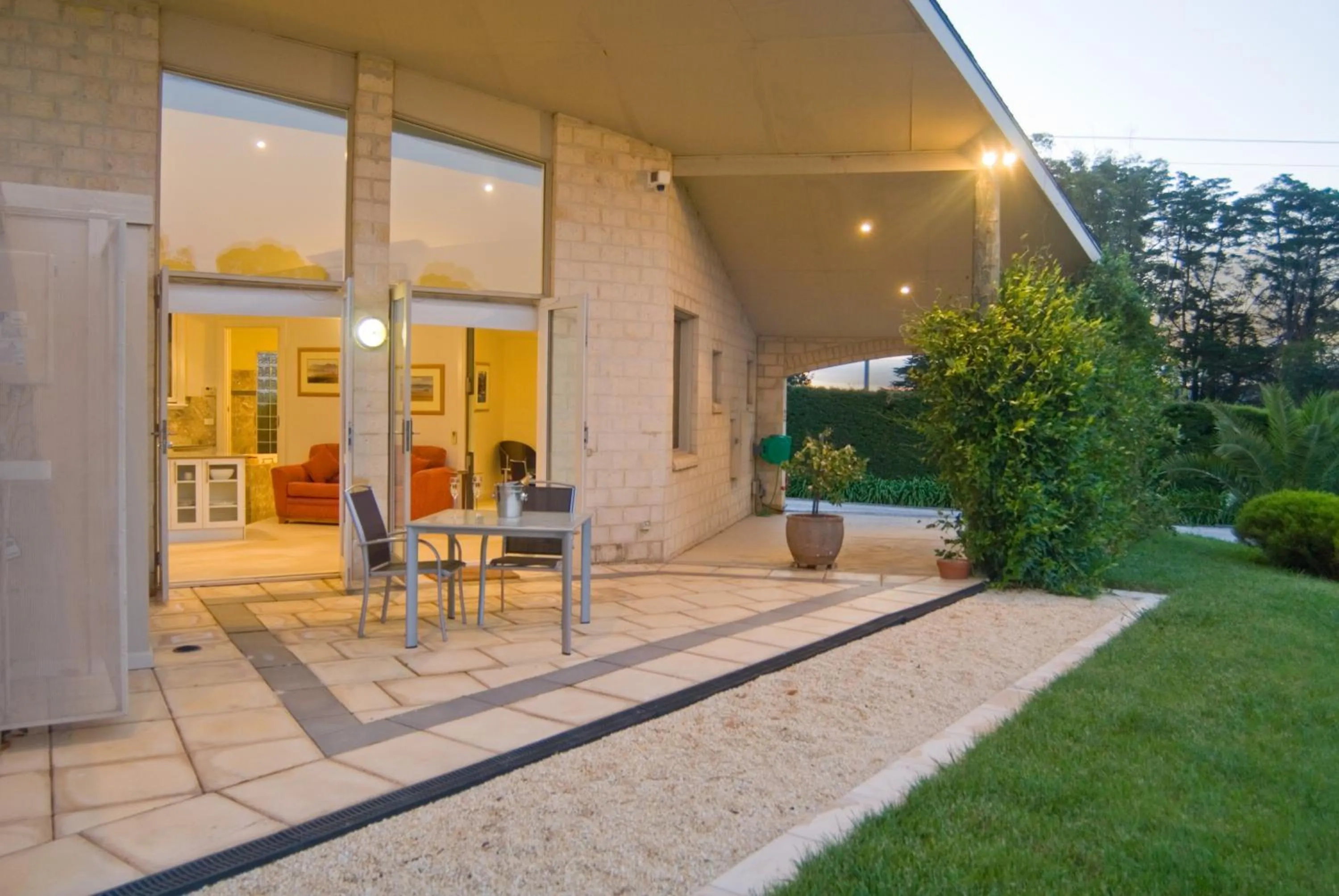 The Gatehouse at Villa Raedward