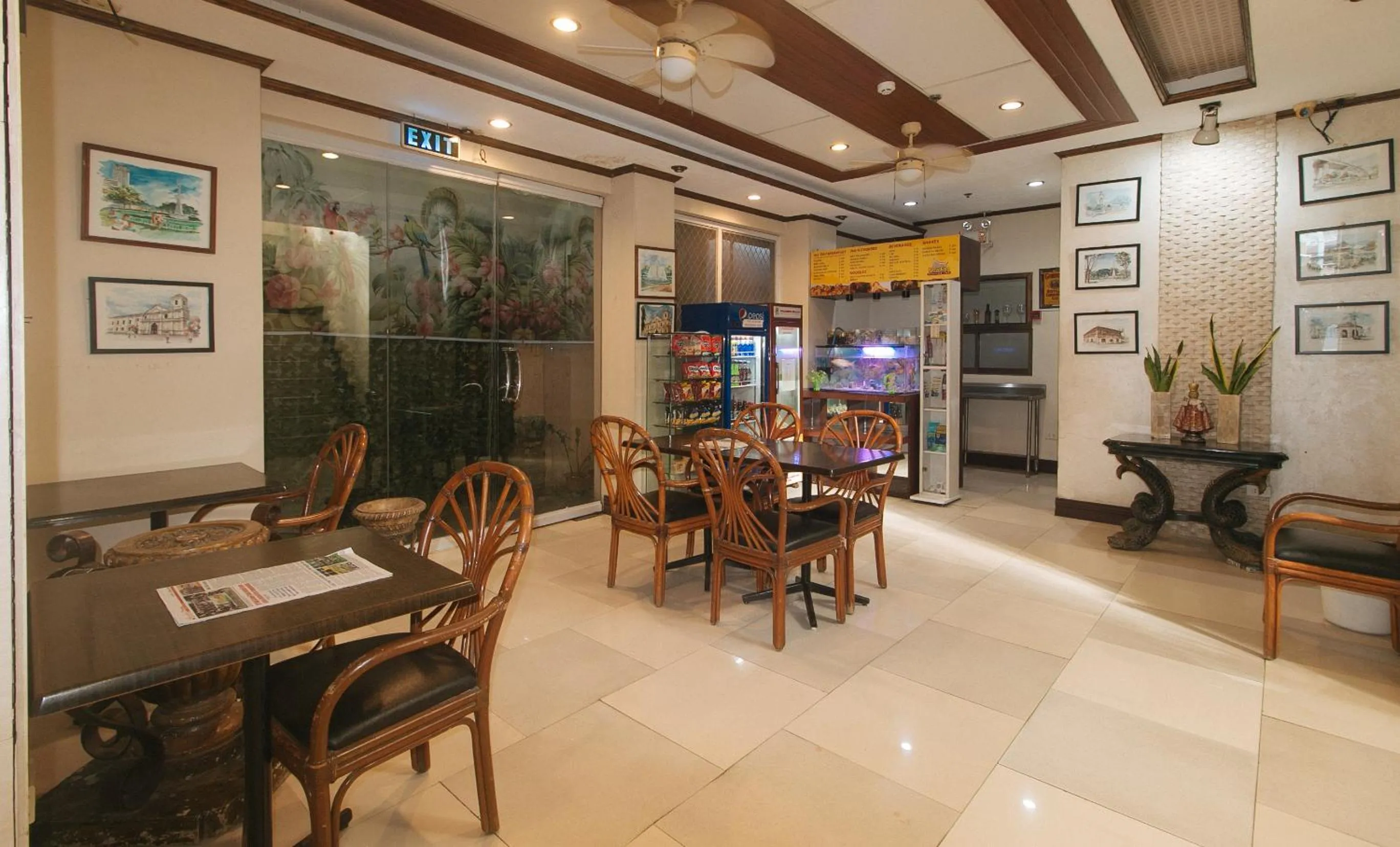 Dining area in RedDoorz Plus New Era Budget Hotel Mabolo former RedDoorz near Landers Superstore Cebu City