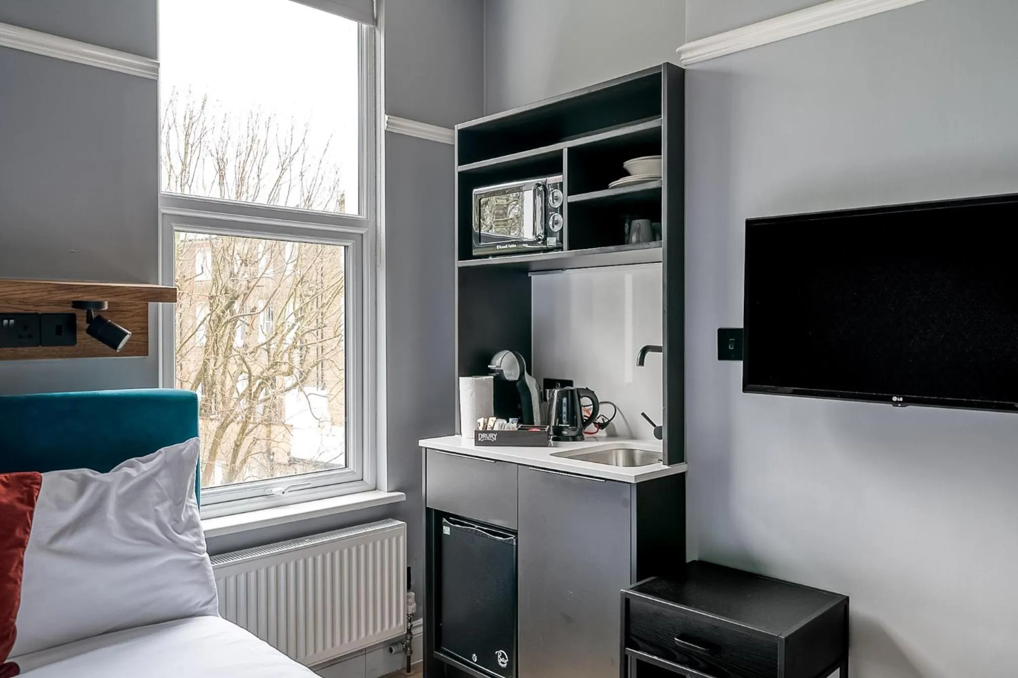 TV and multimedia in Kensington Rooms - Warwick Road