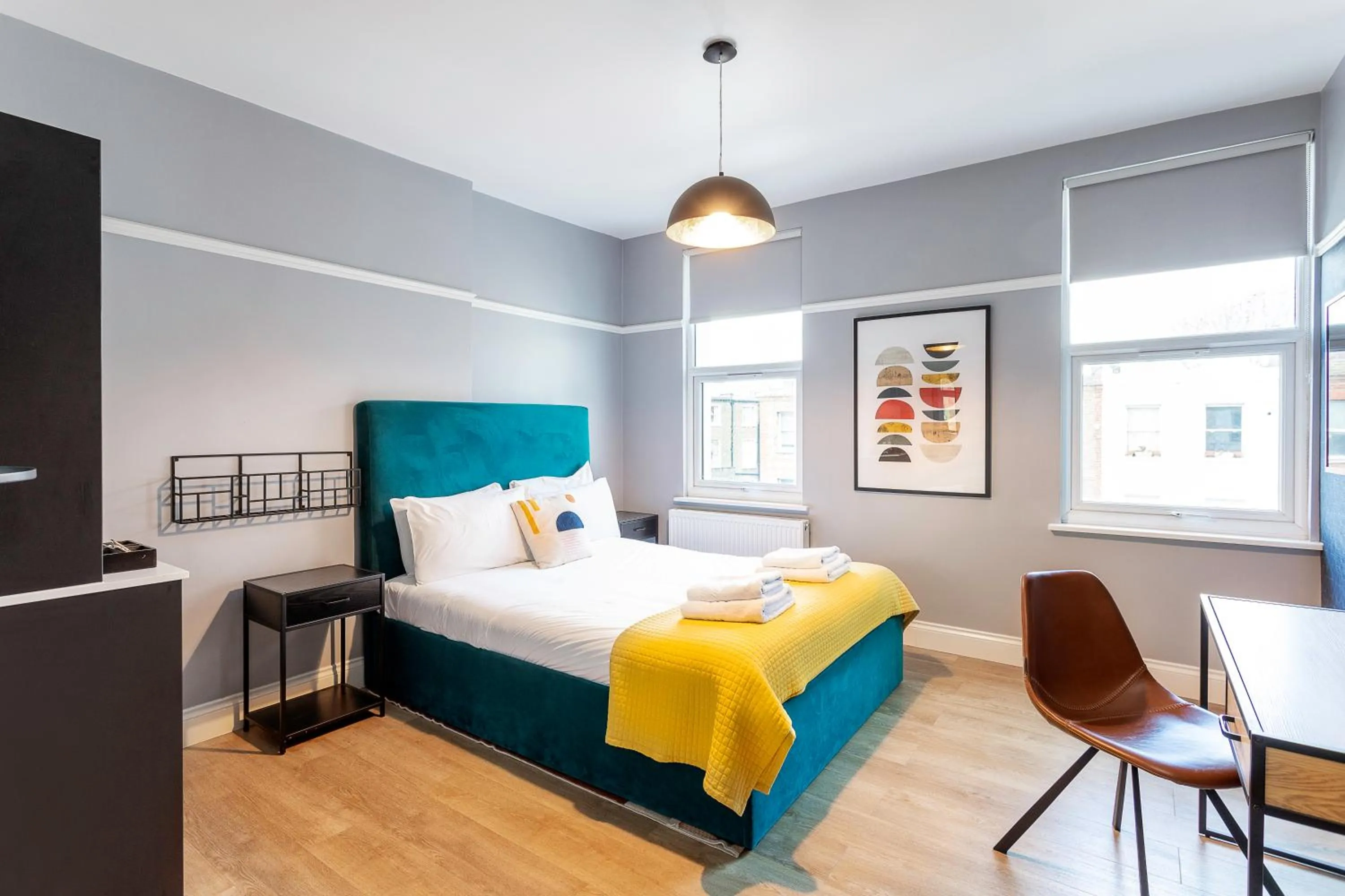 Bed in Kensington Rooms - Warwick Road