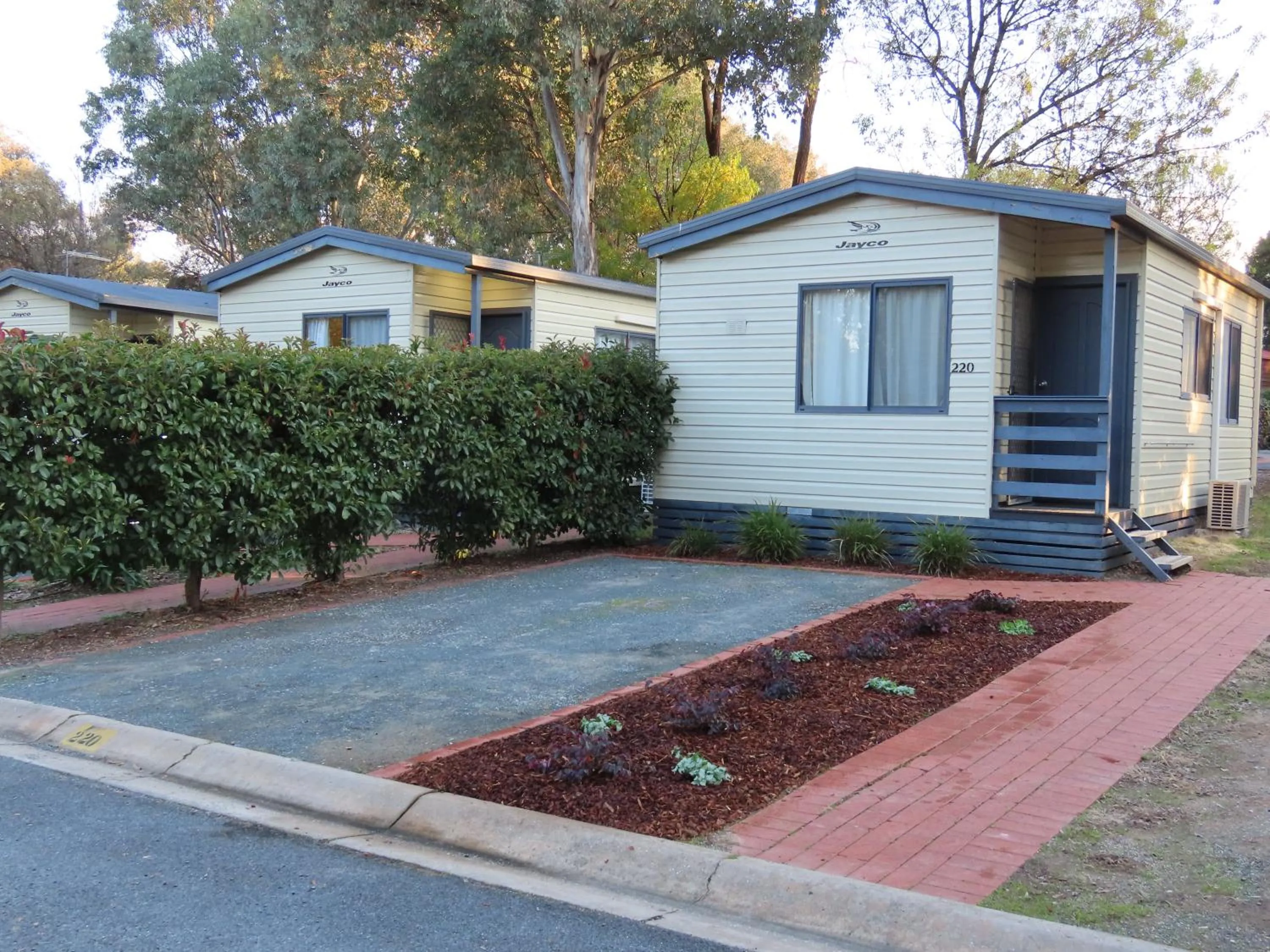 Garden in Albury Gardens Tourist Park