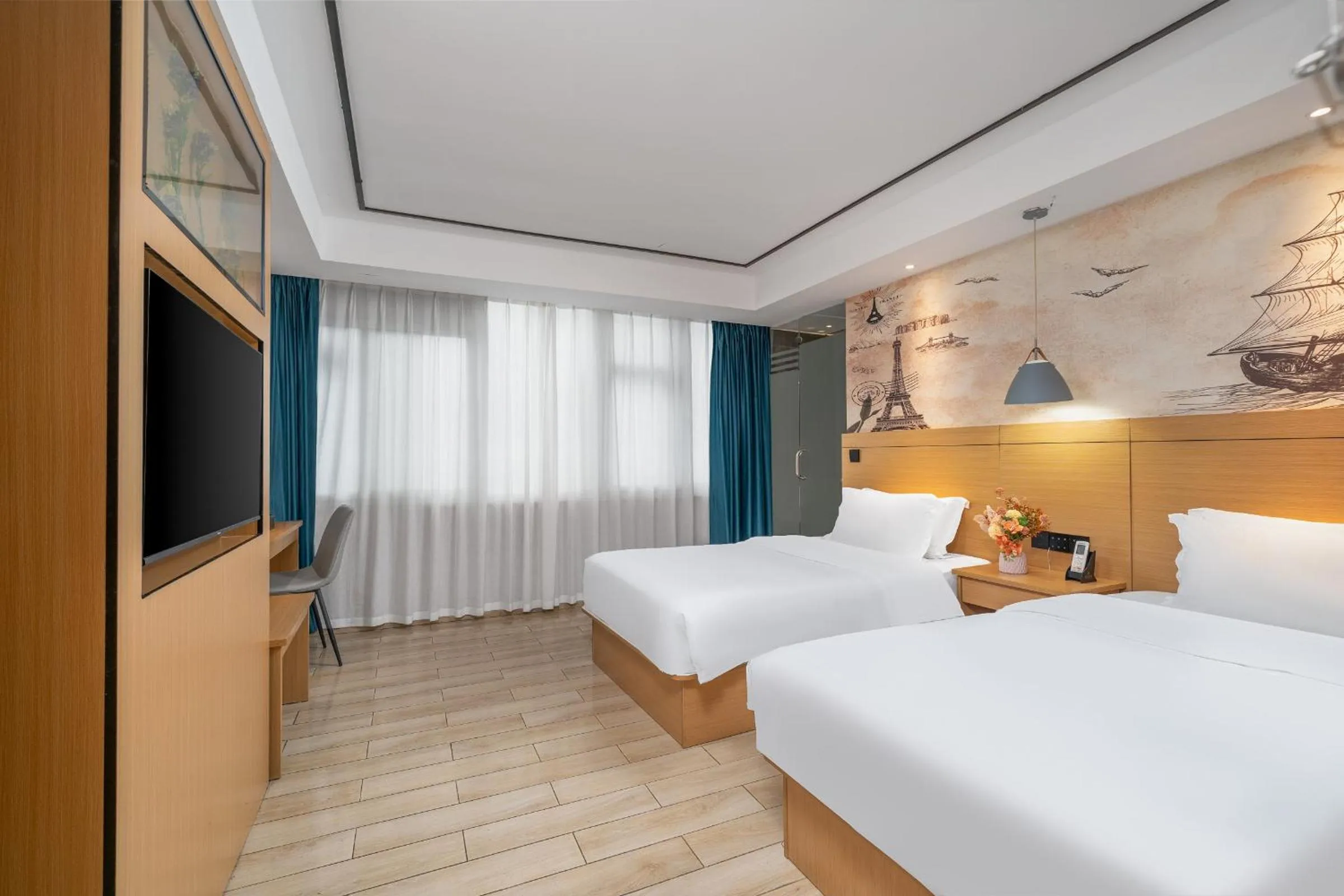 Bed in Yi Nuo Hotel Guangzhou