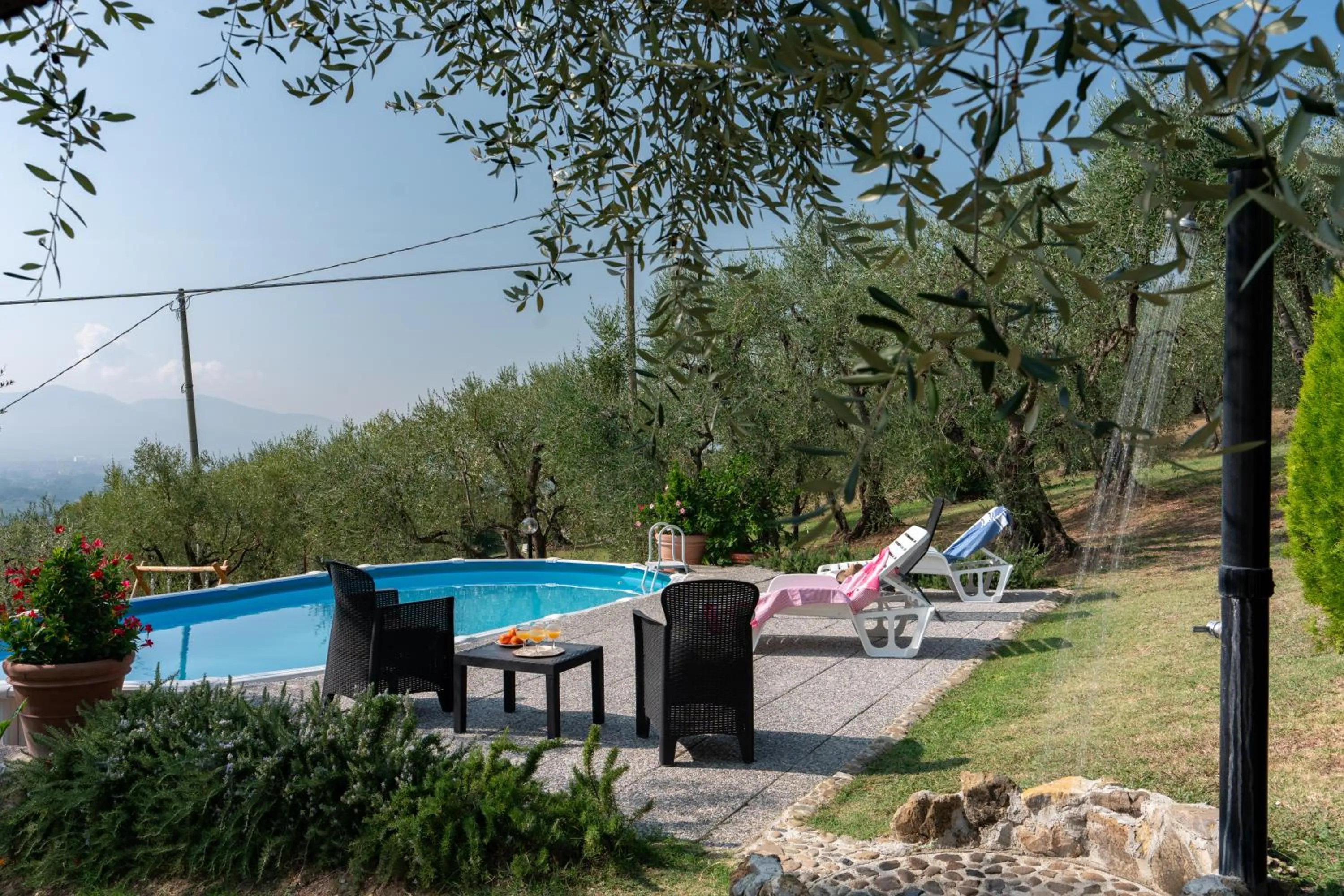 Swimming pool in Casa Mony