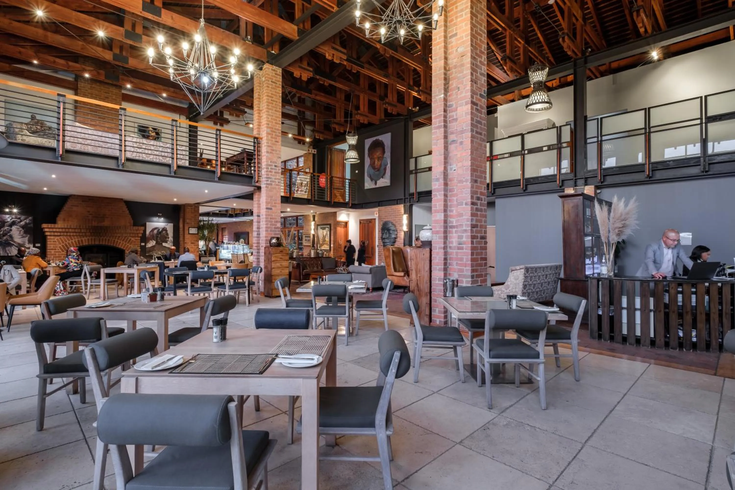 Riboville Boutique Hotel And Restaurant