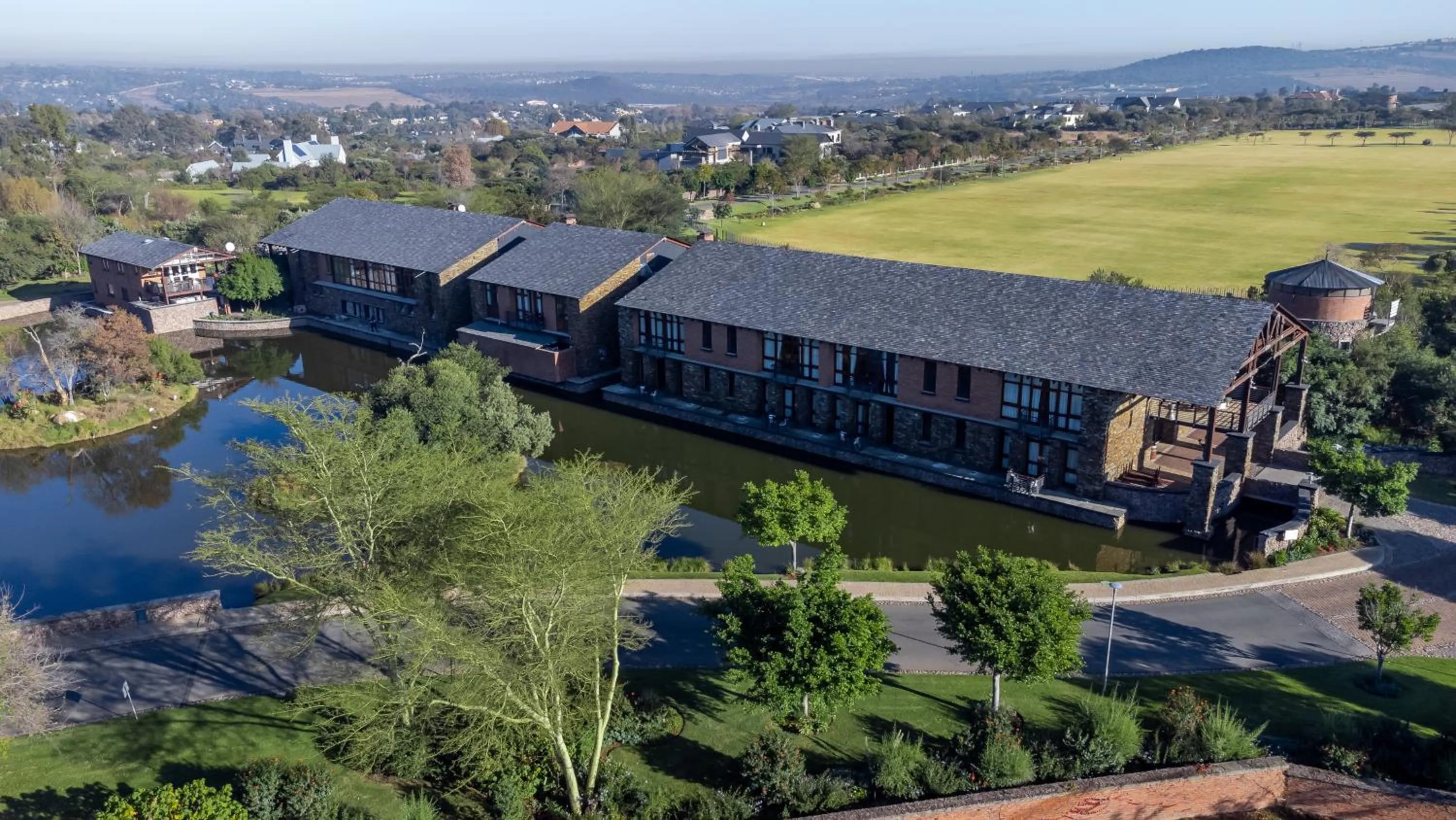 Riboville Boutique Hotel And Restaurant