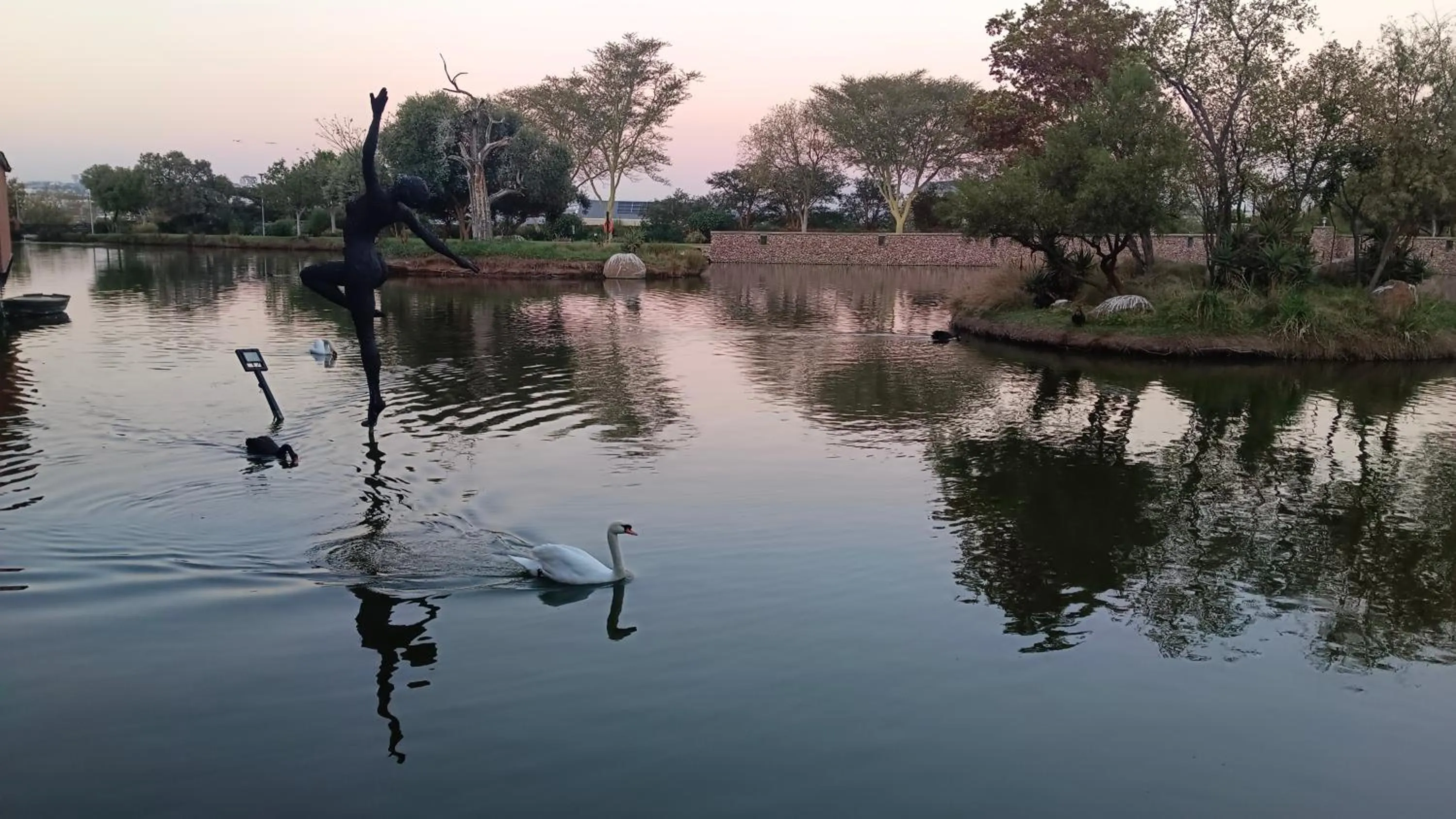 Riboville Boutique Hotel And Restaurant