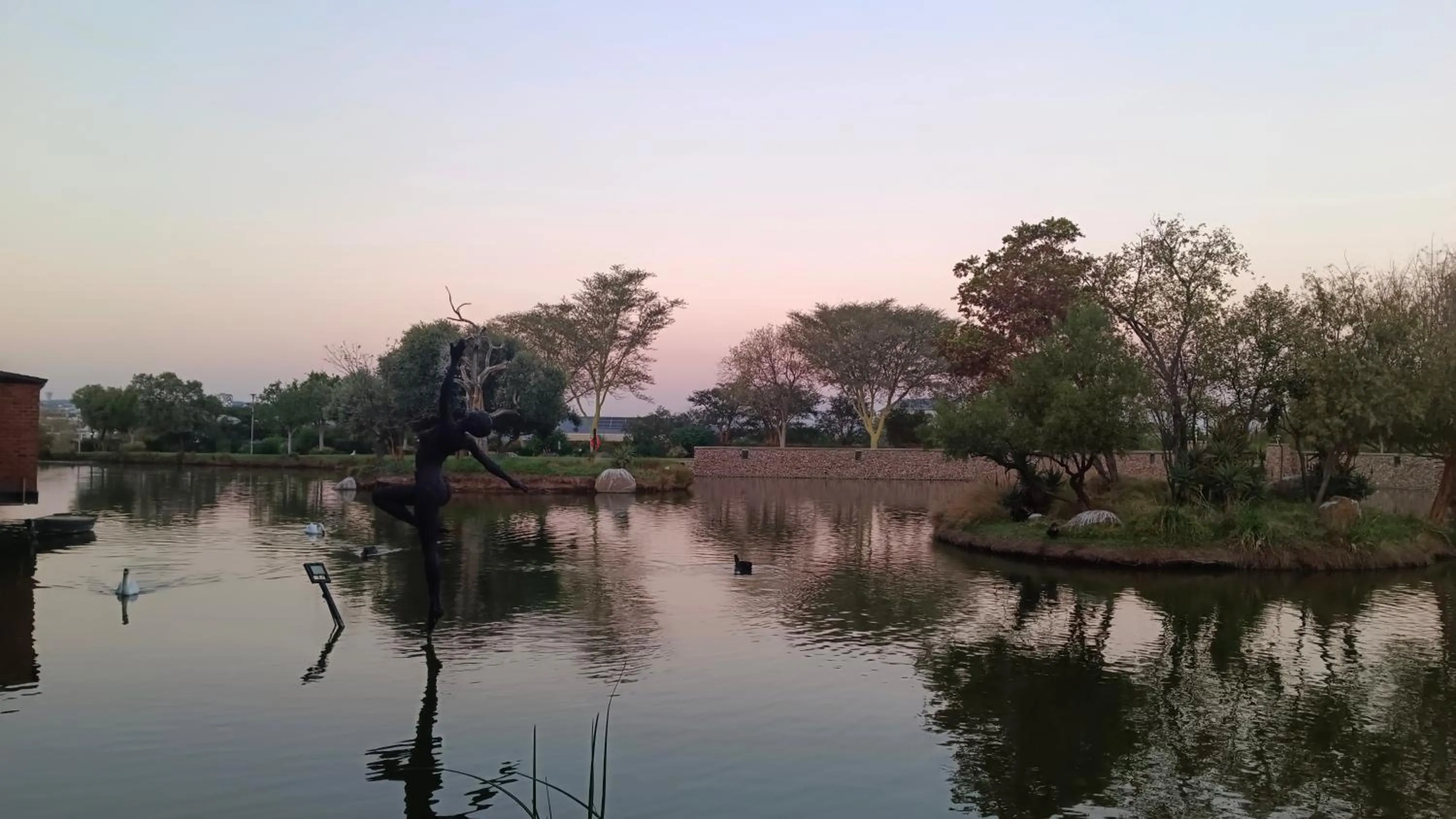 Riboville Boutique Hotel And Restaurant