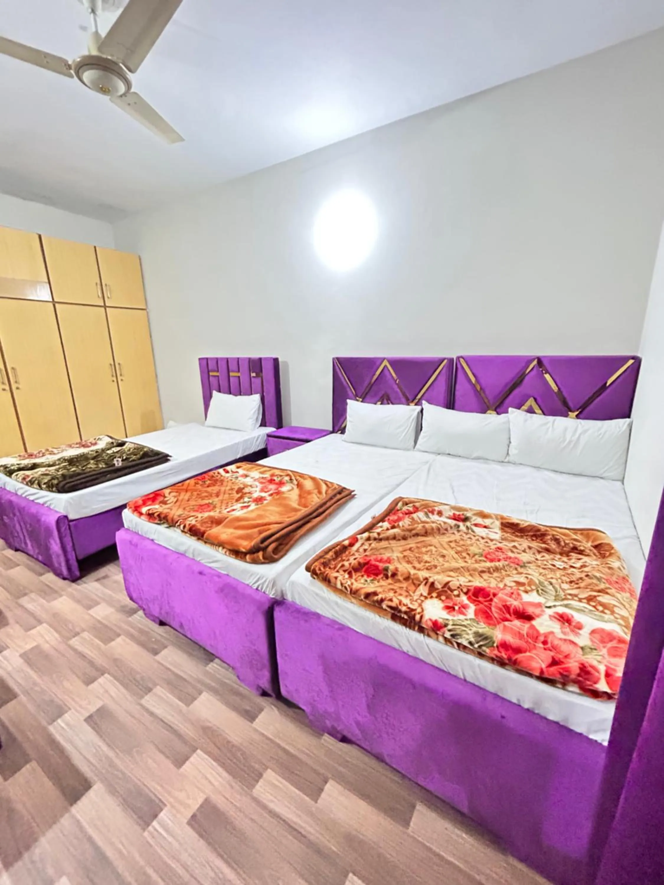 Photo of the whole room, Bed in Eden Plus Executive Hotel