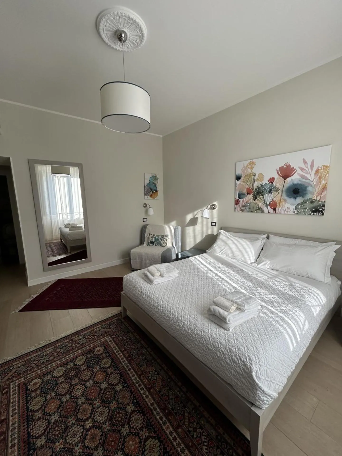 Bedroom, Bed in Colosseum Maison