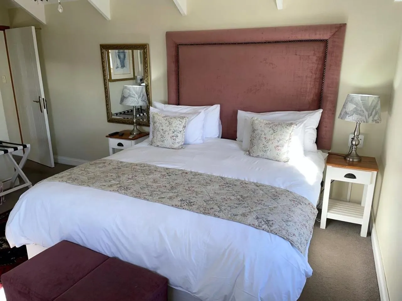 Bed in Paternoster Manor