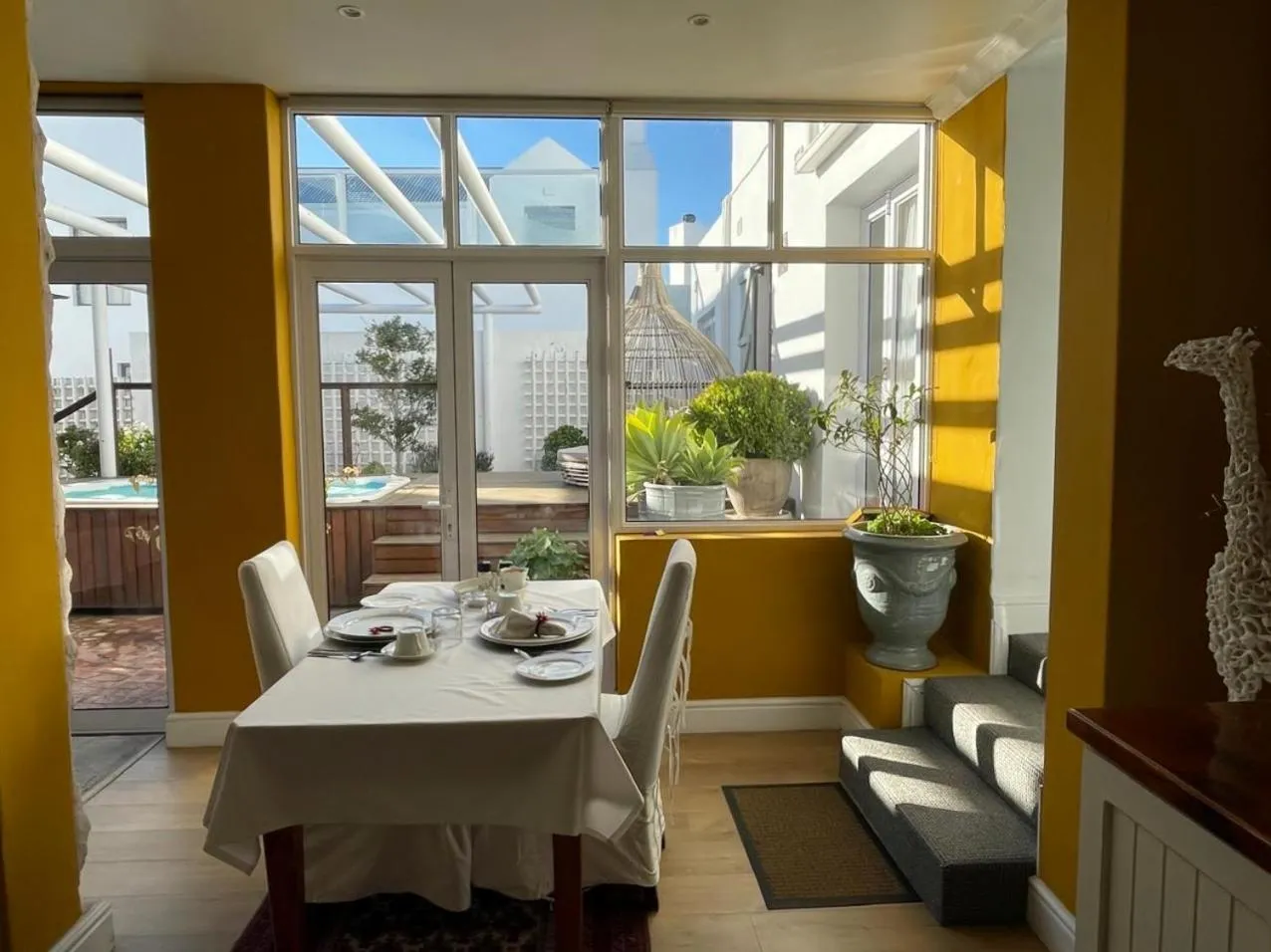 Dining area in Paternoster Manor