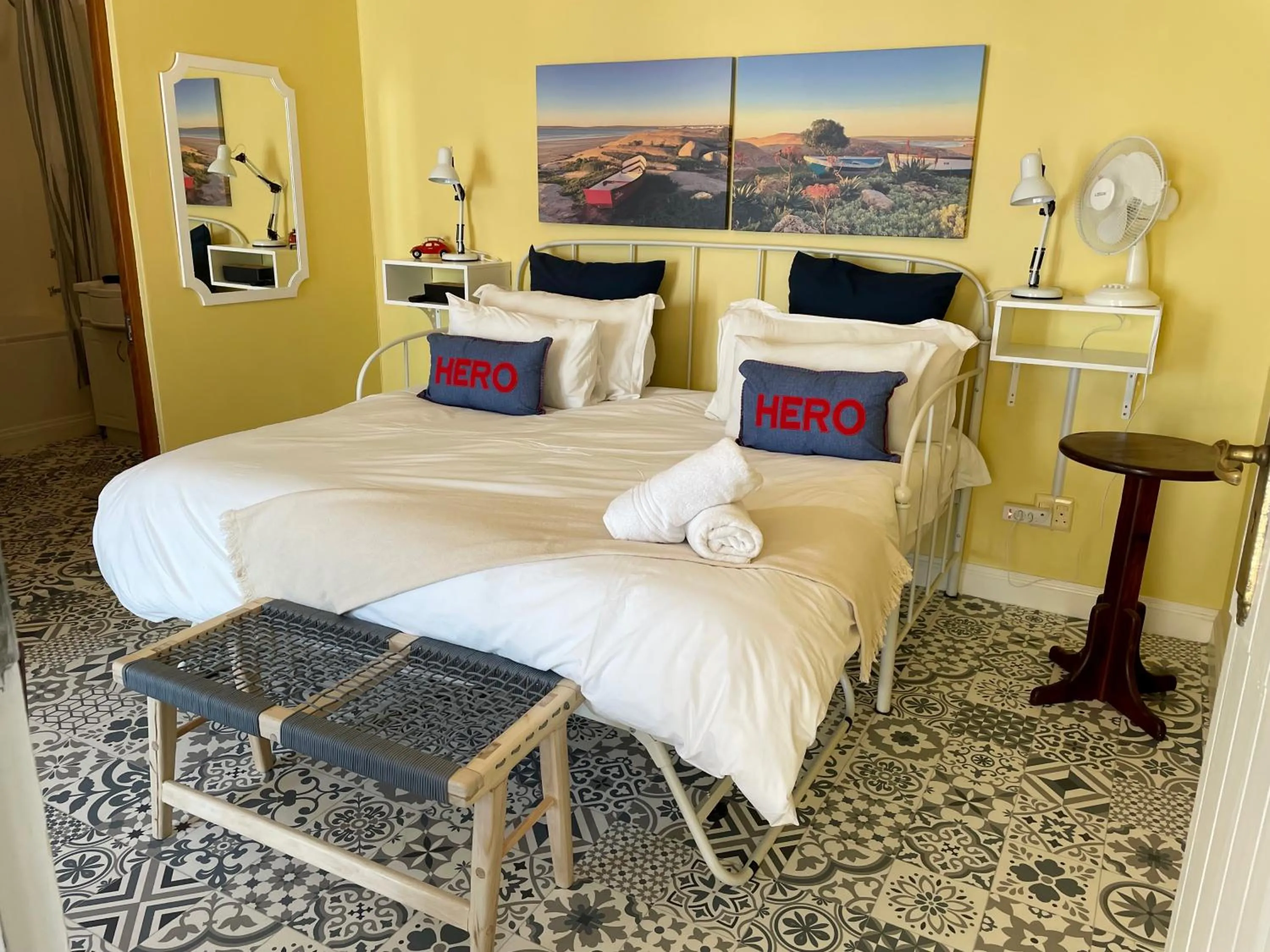 Bed in Paternoster Manor