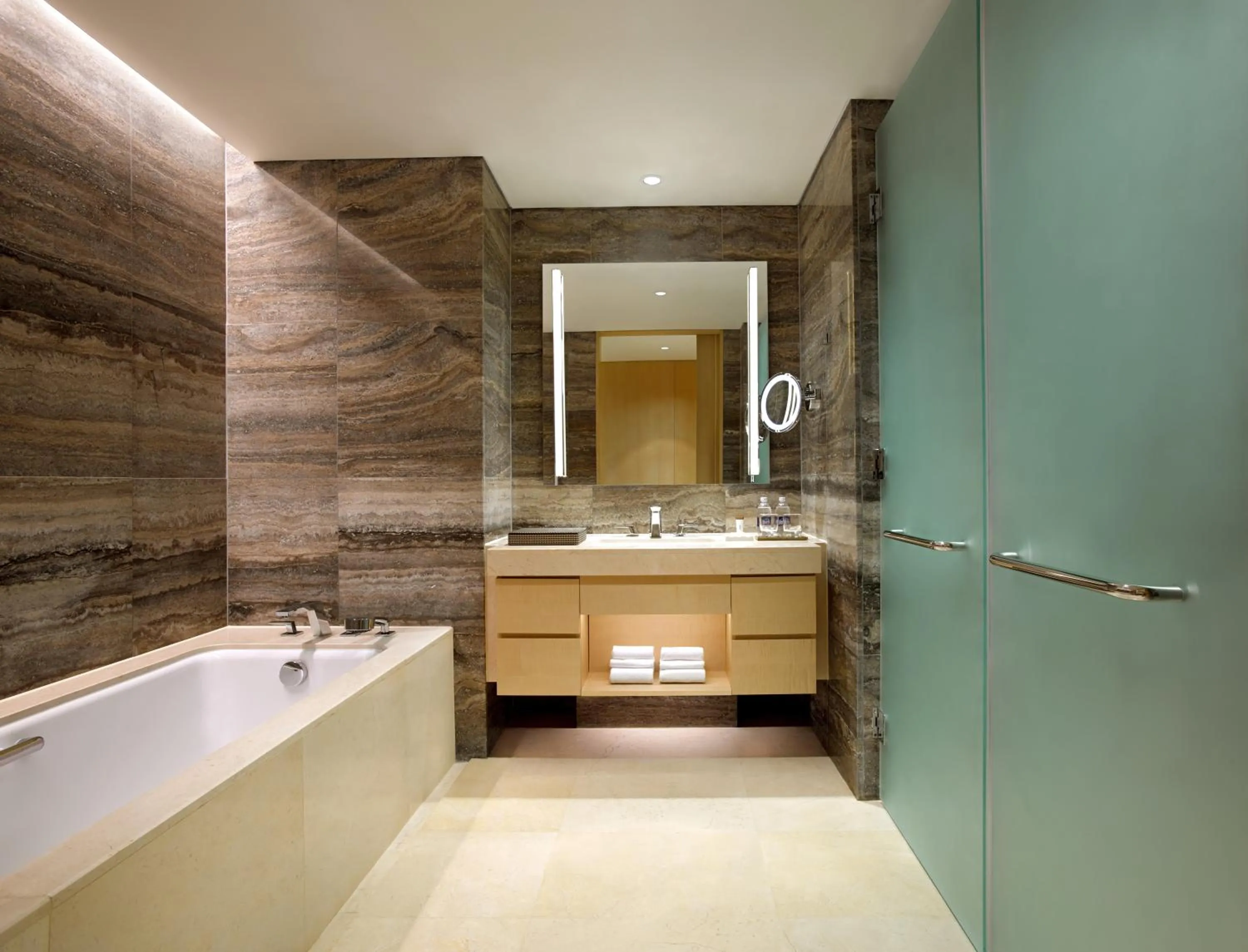 Bathroom in Lotte Hotel Hanoi