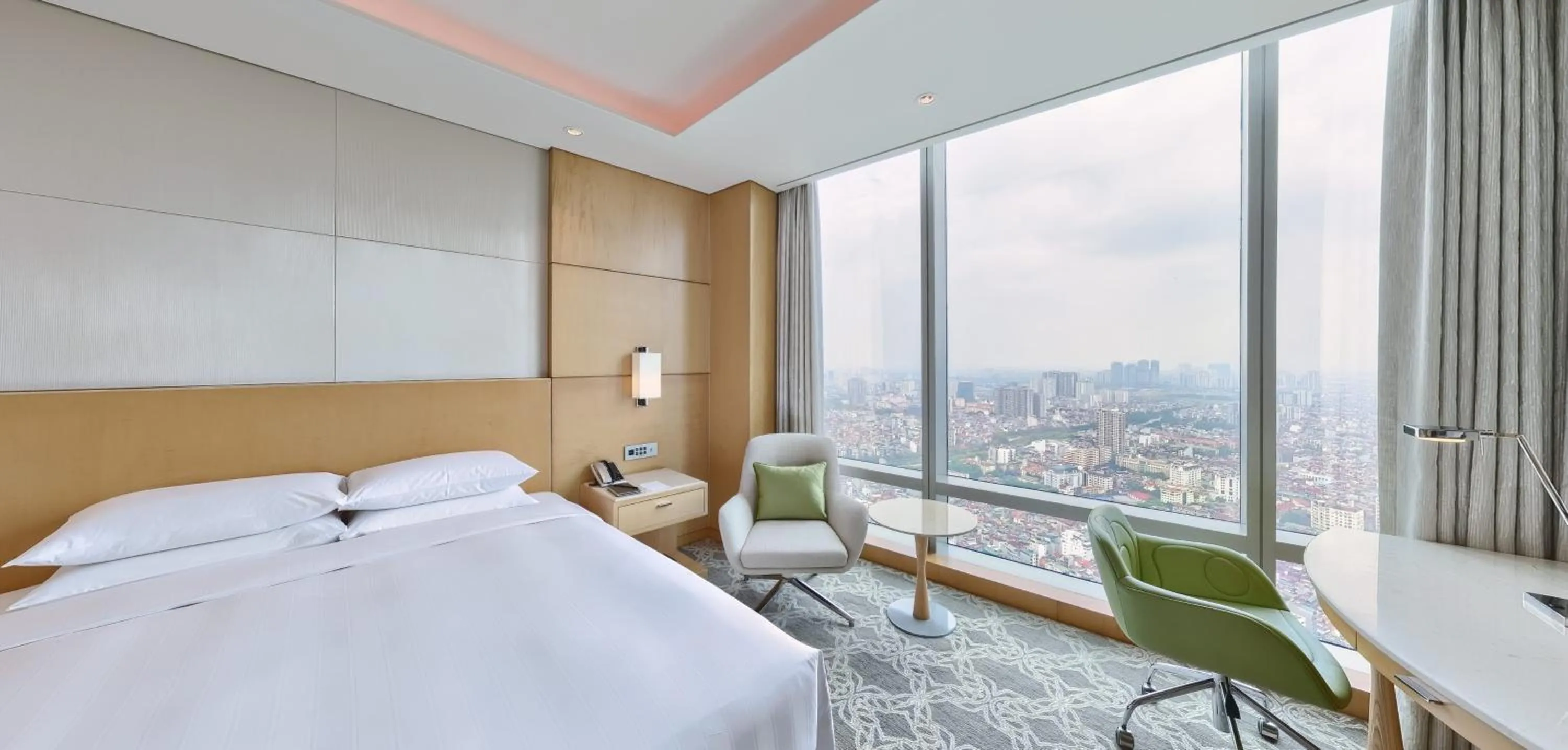 Bedroom, Bed in Lotte Hotel Hanoi