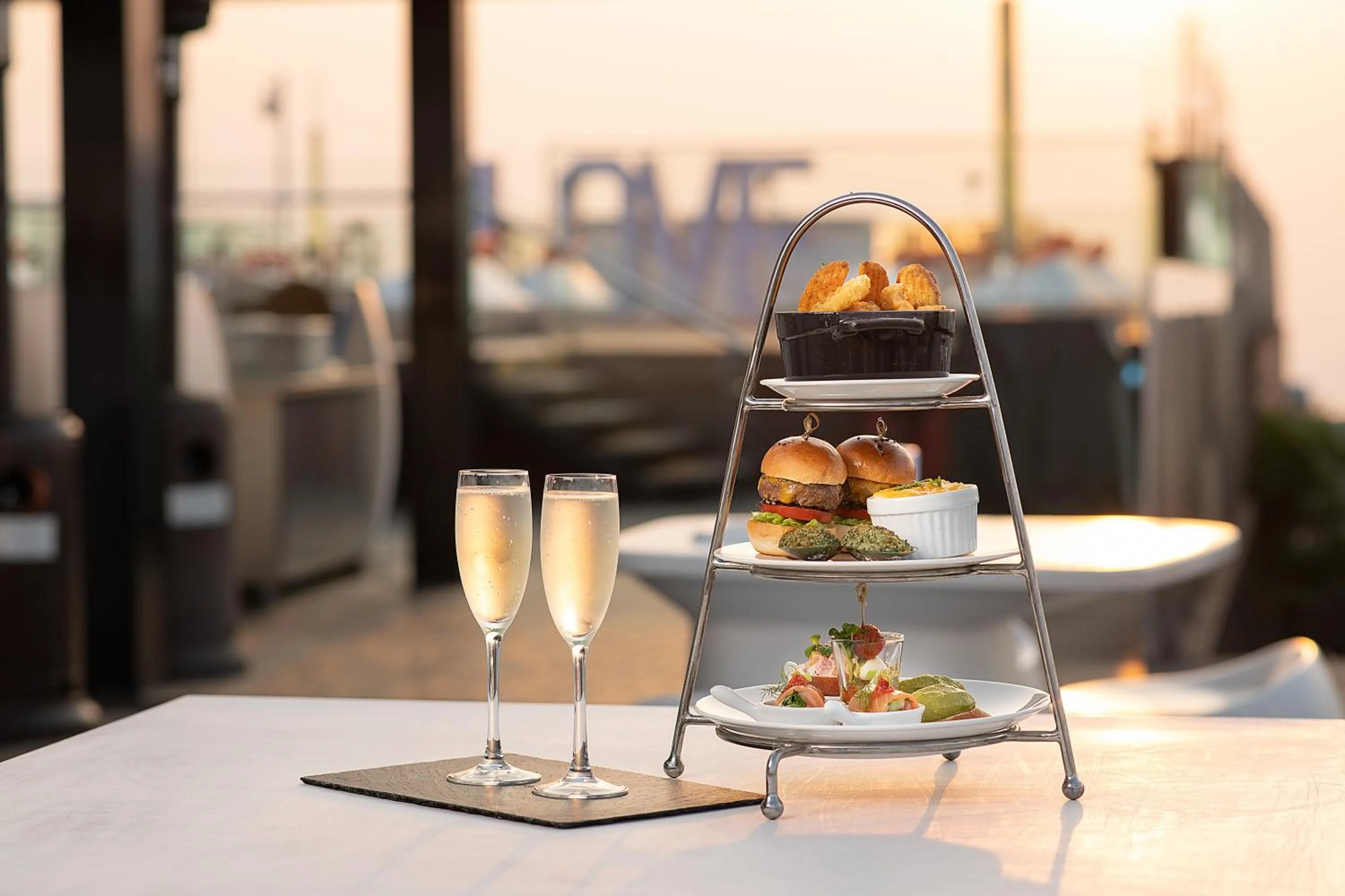 Food and drinks in Lotte Hotel Hanoi