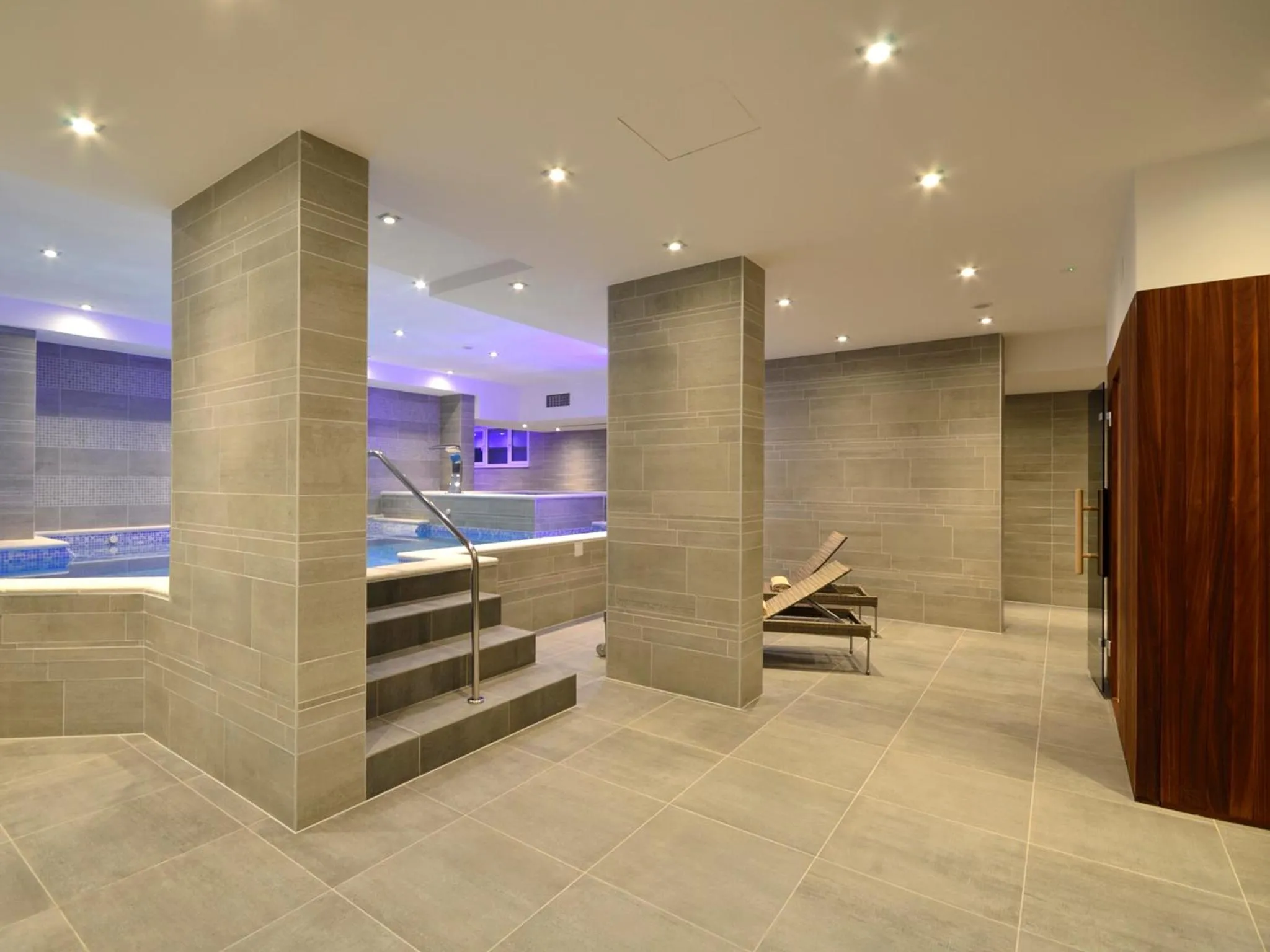 Swimming pool in Aparthotel Miramare