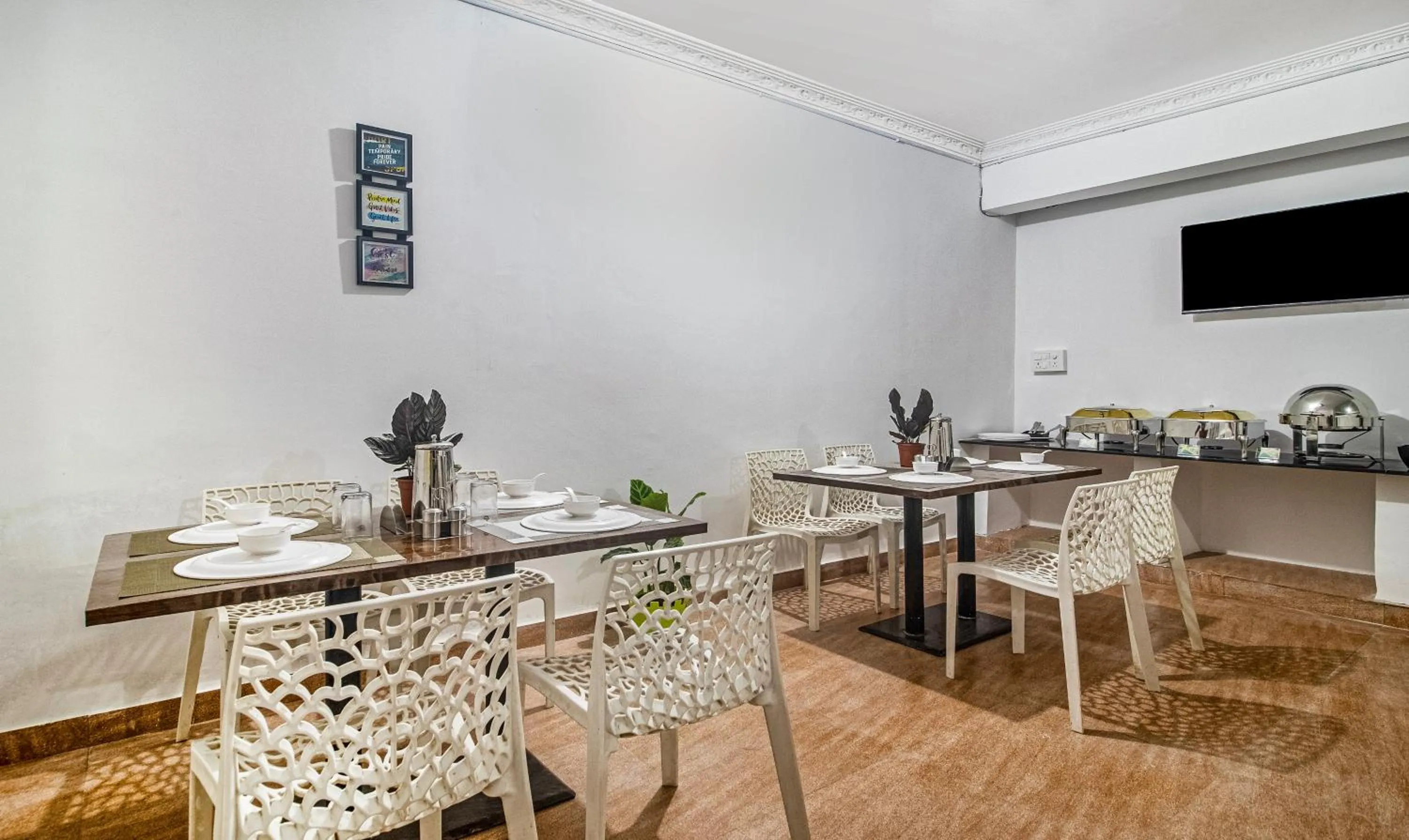 Dining area in Treebo Navya The Park