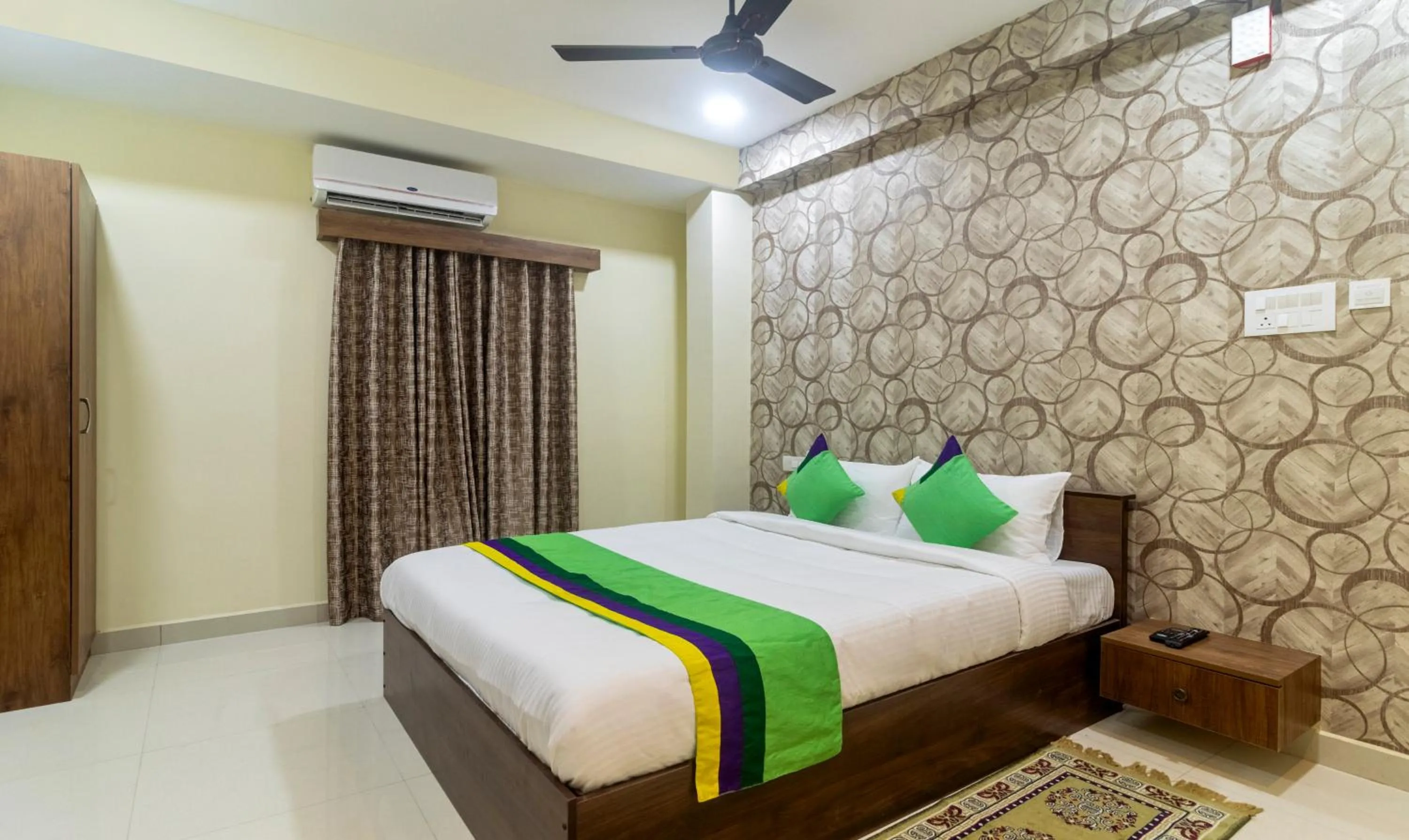 Bed in Treebo Navya The Park