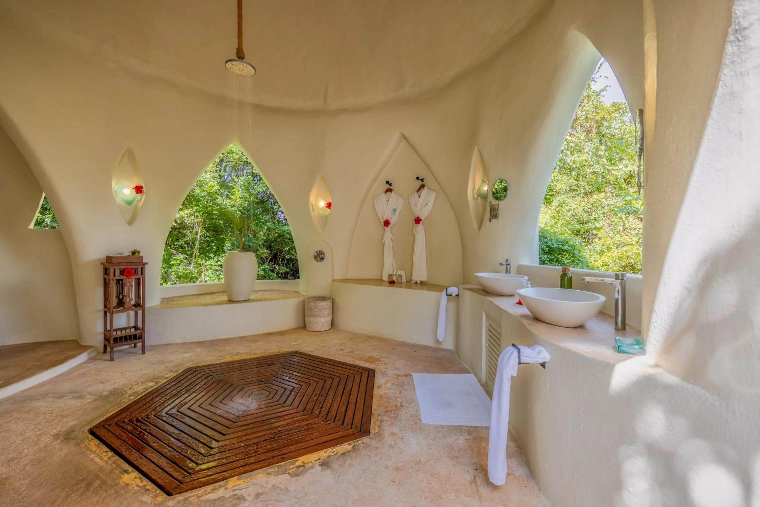 Shower in Kilindi Zanzibar