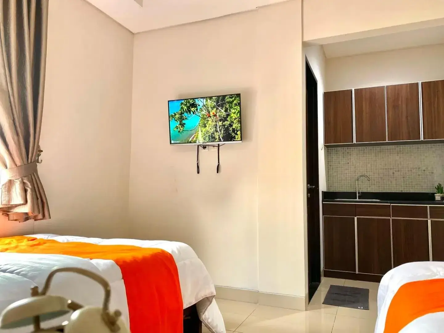 Deluxe Twin Room in Behomy Corner Eight Lippo Karawaci Deluxe Twin Room in Behomy Corner Eight Lippo Karawaci