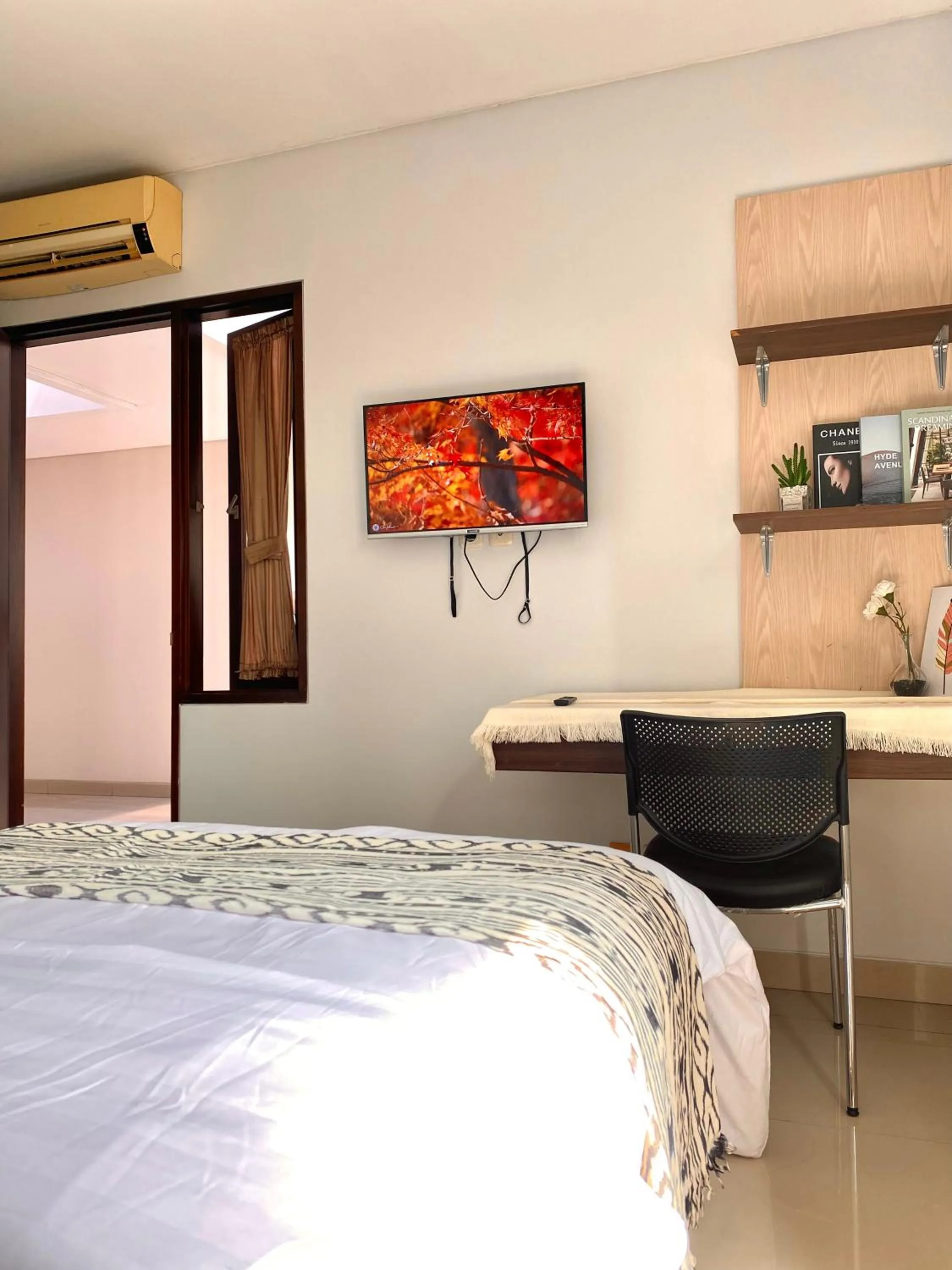 Bed in Behomy Corner Eight Lippo Karawaci