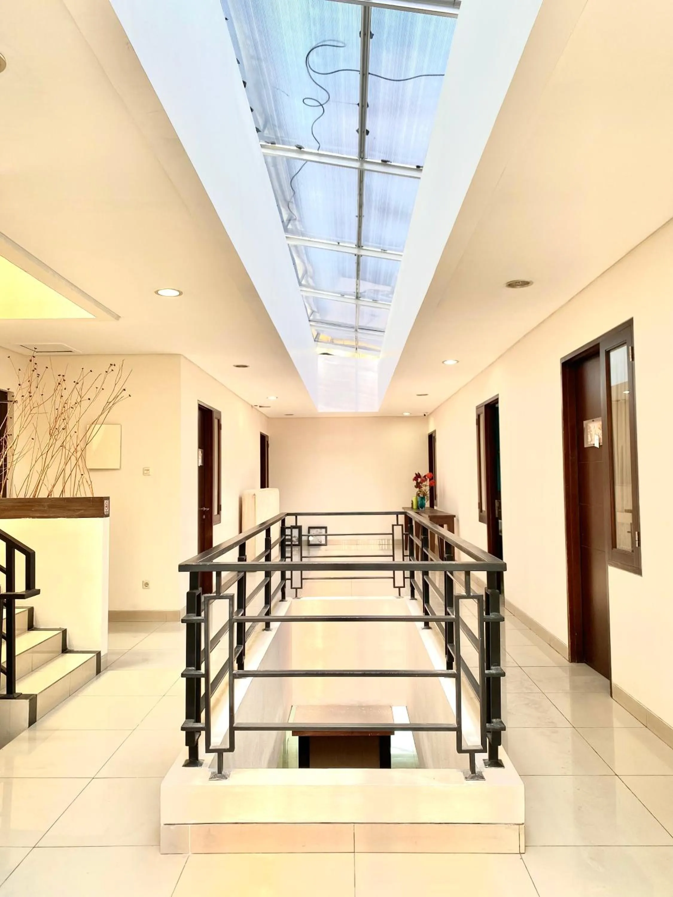 Behomy Corner Eight Lippo Karawaci