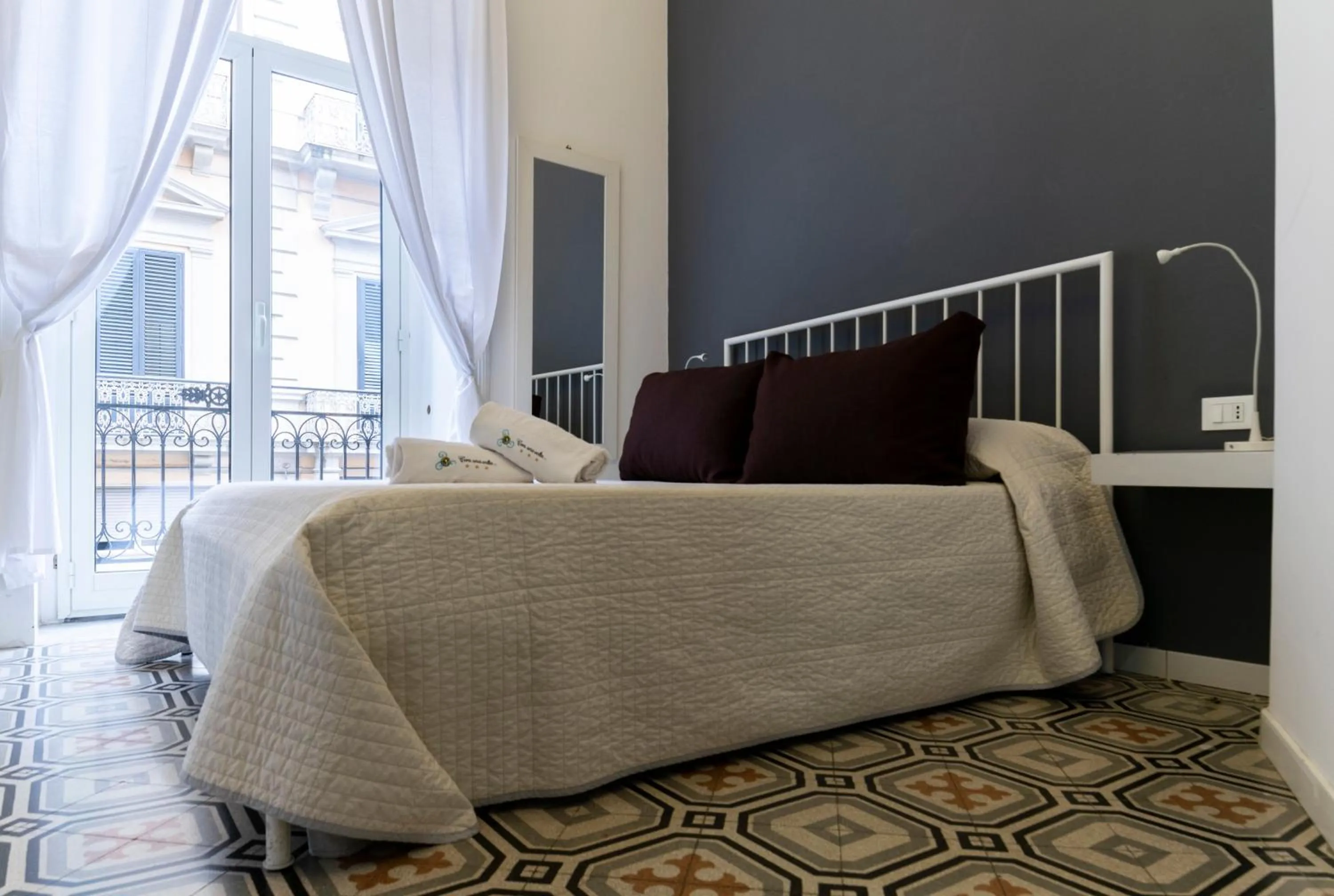 Photo of the whole room, Bed in C'era Una Volta