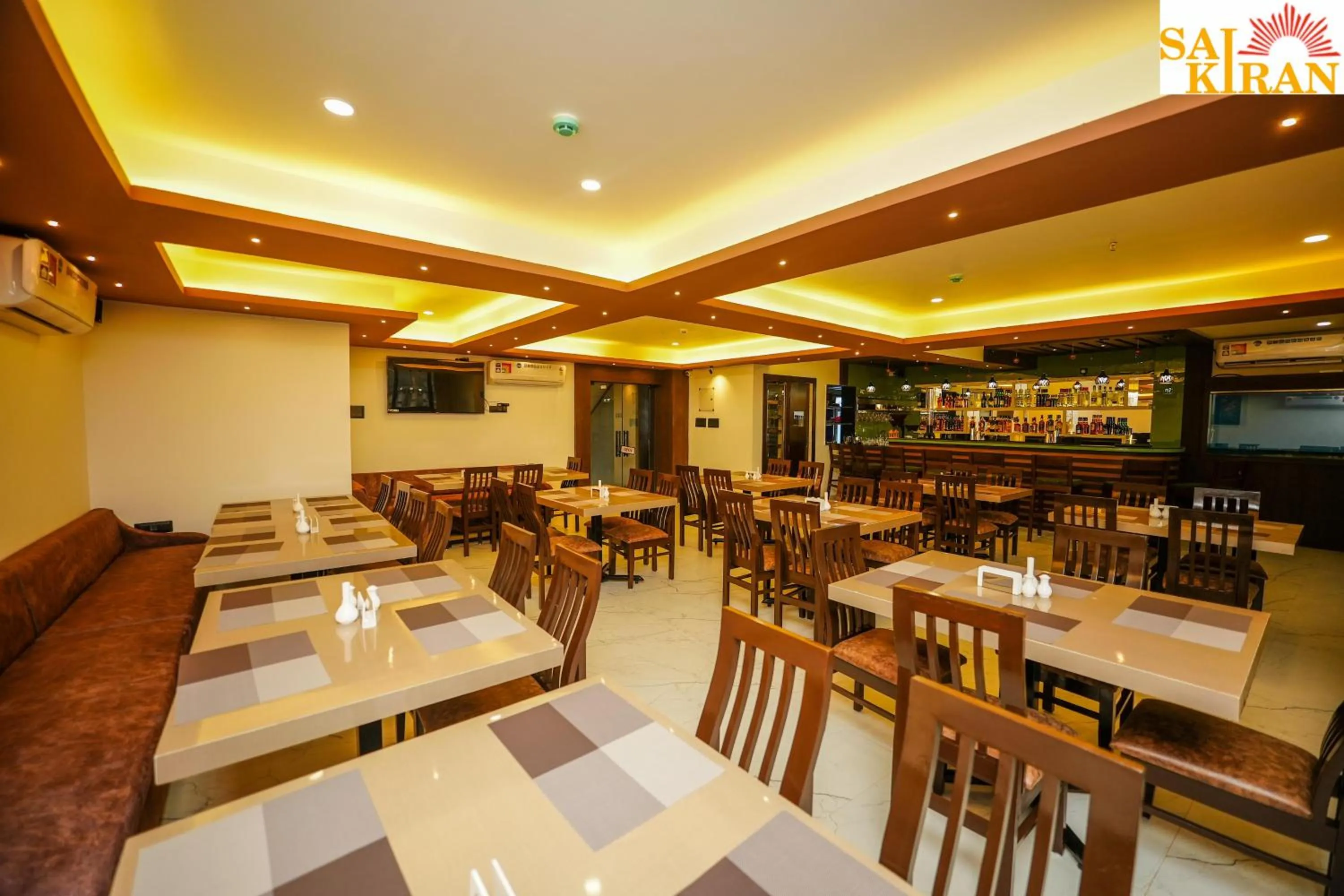 Restaurant/places to eat in Saikiran Hotel