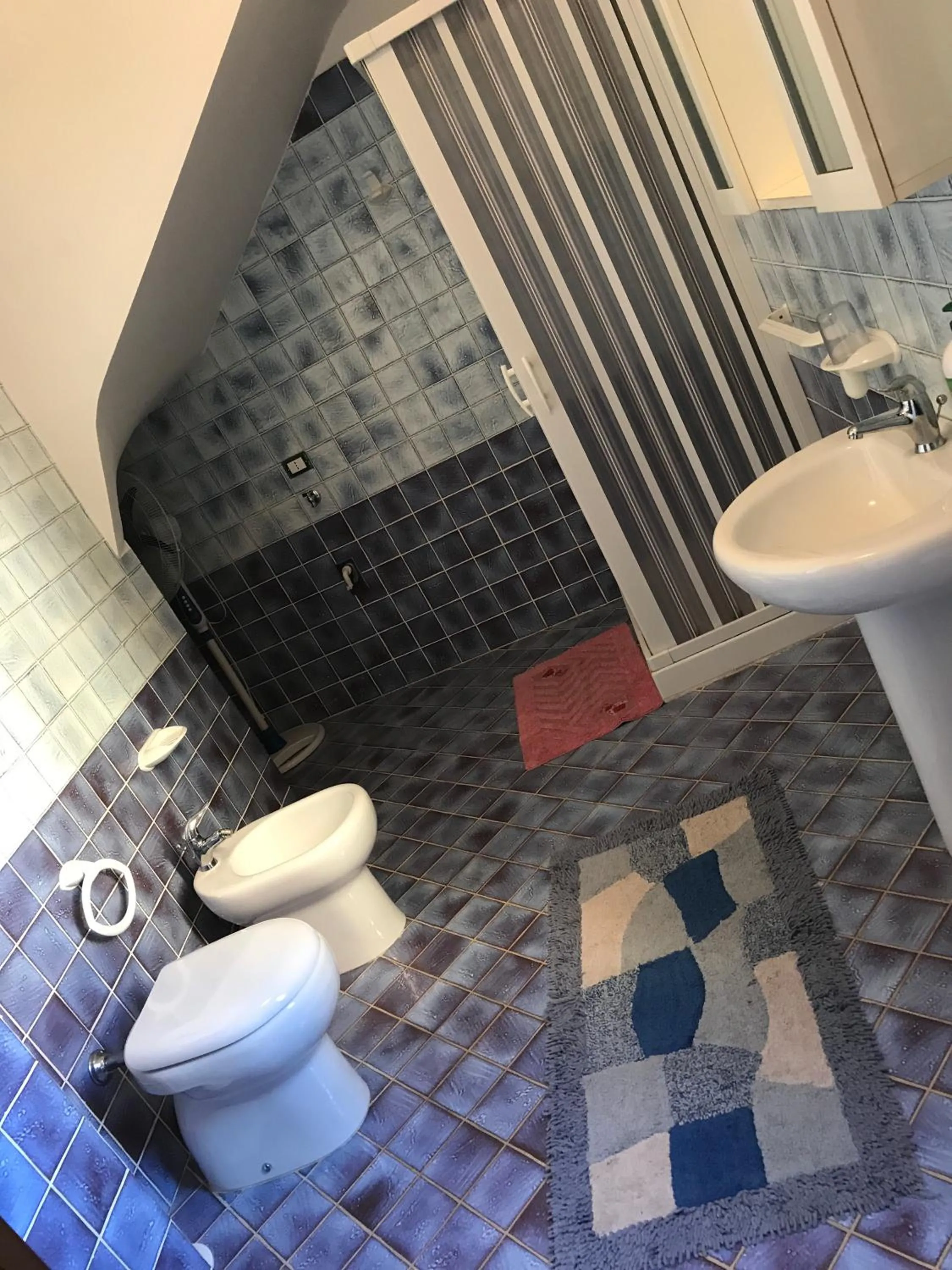 Shower in B&B Porticella