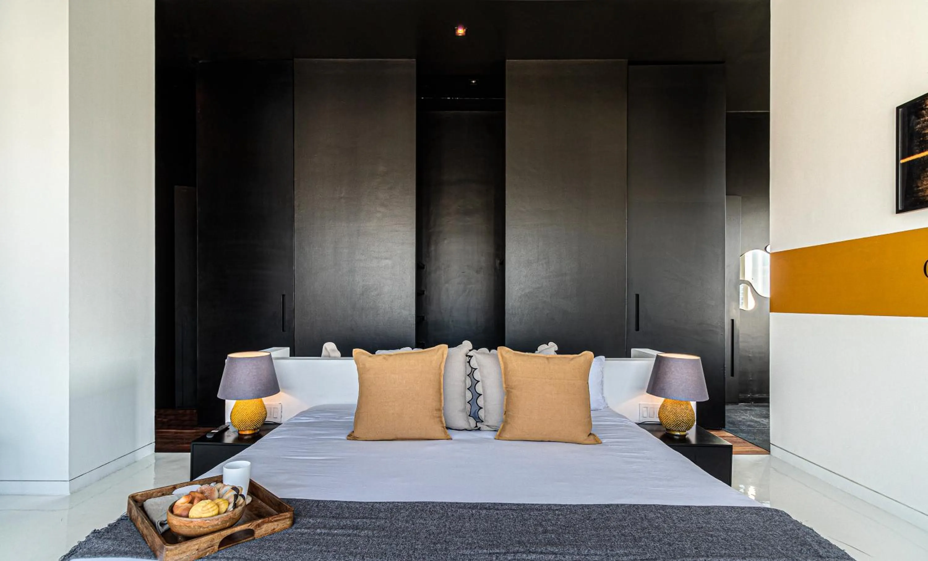 Bed in Collection Suites by Kukun