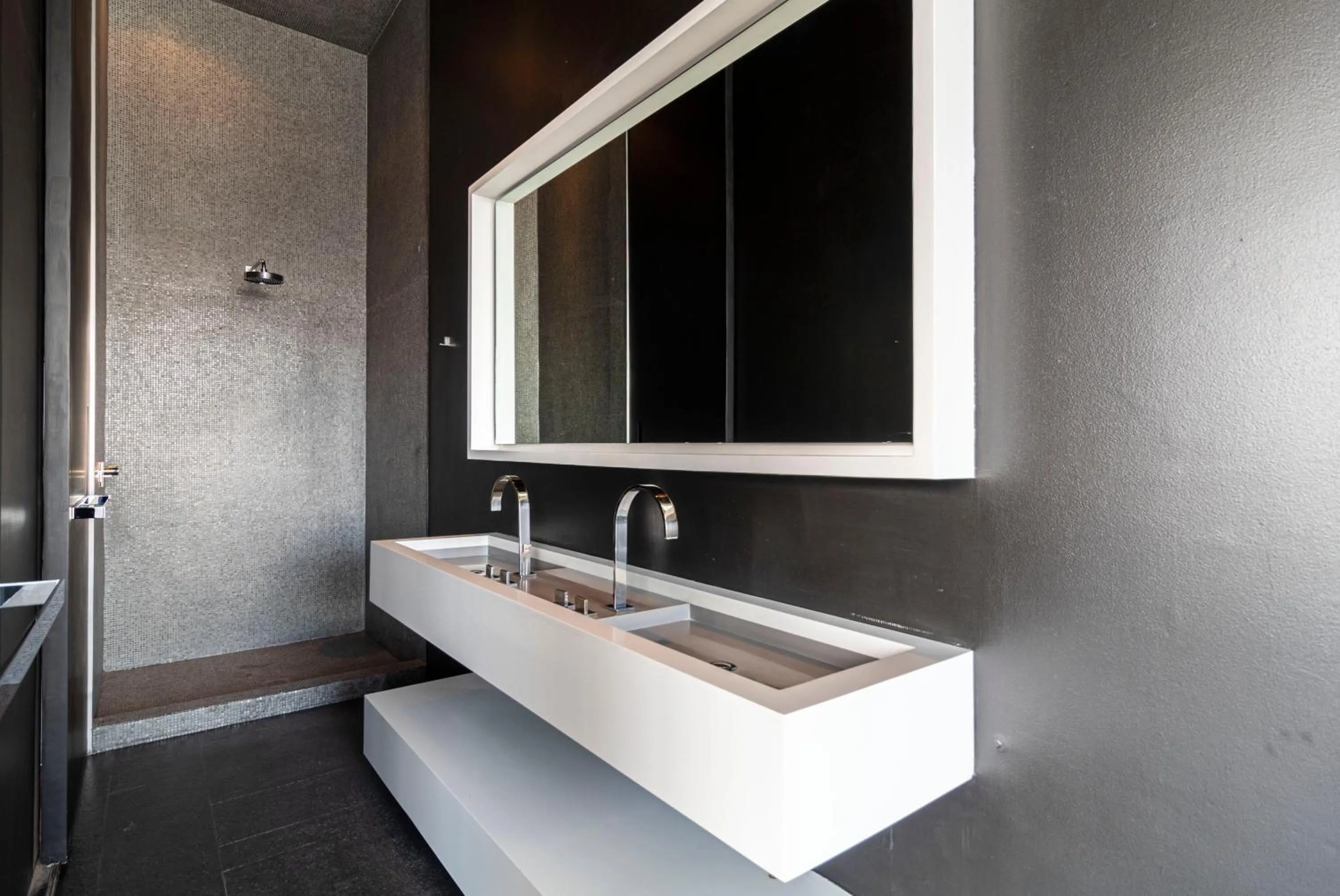 Bathroom in Collection Suites by Kukun