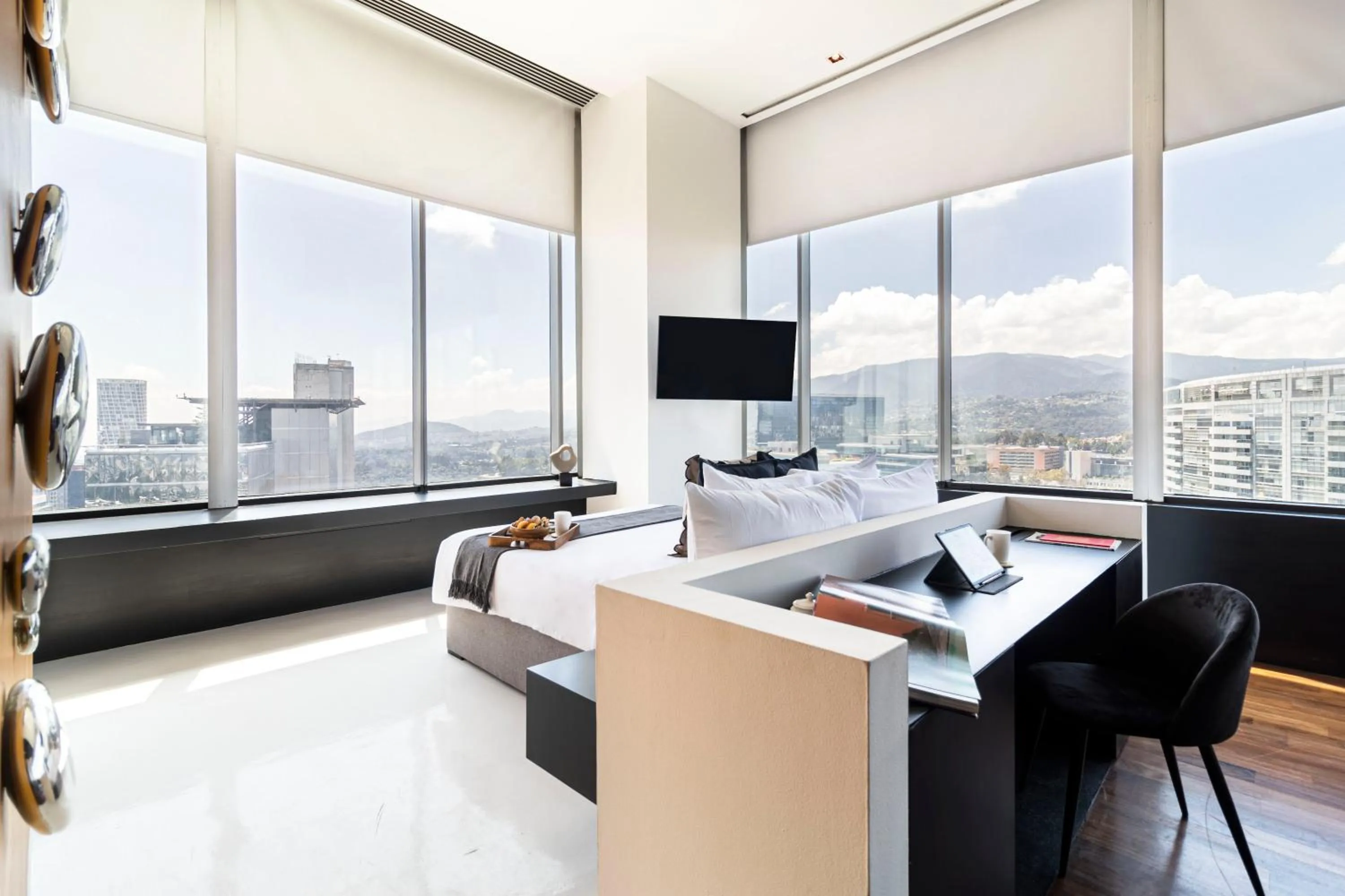 Seating area in Collection Suites by Kukun