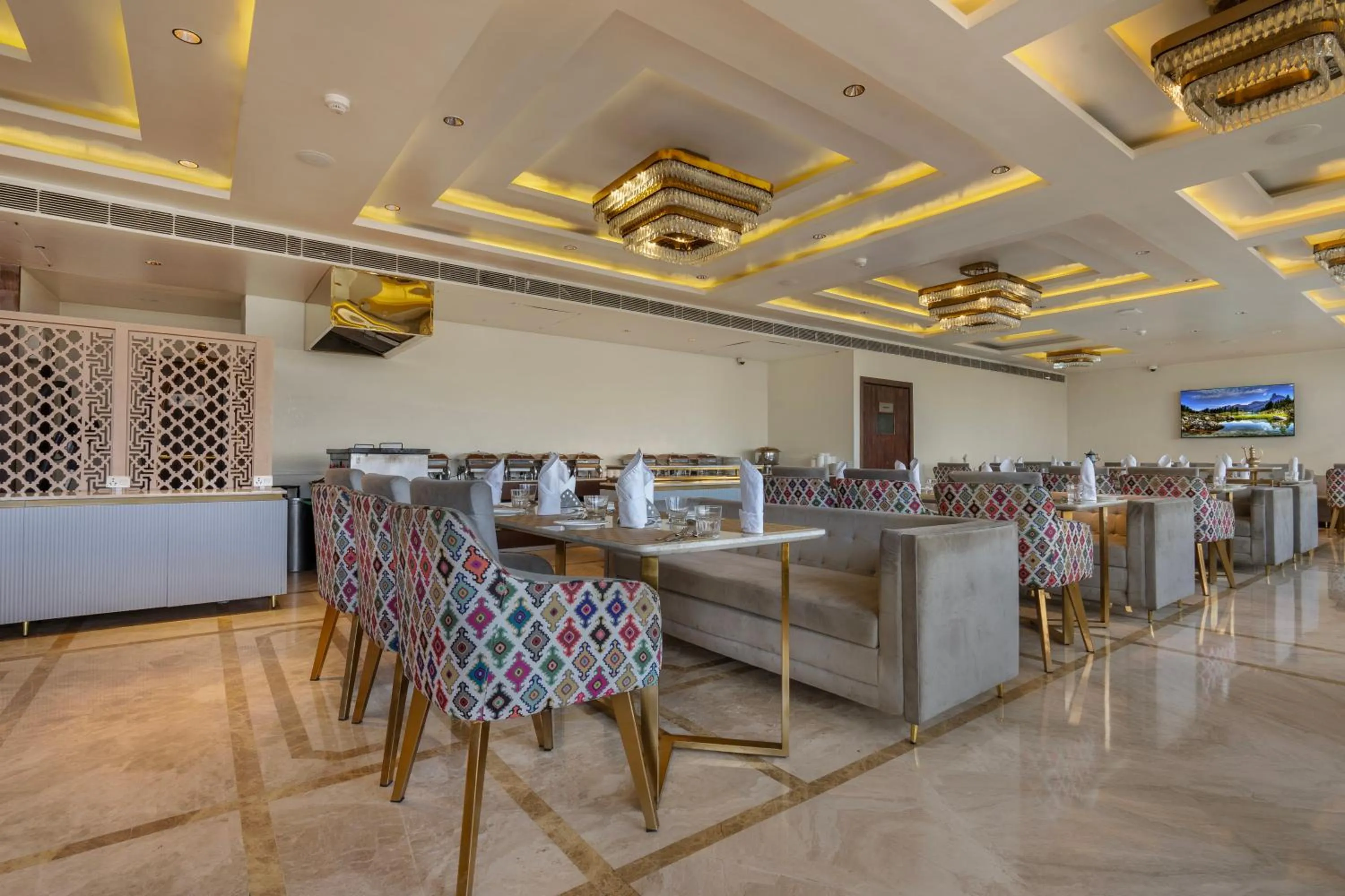 Restaurant/places to eat in ARCO Hotels and Resorts Srinagar
