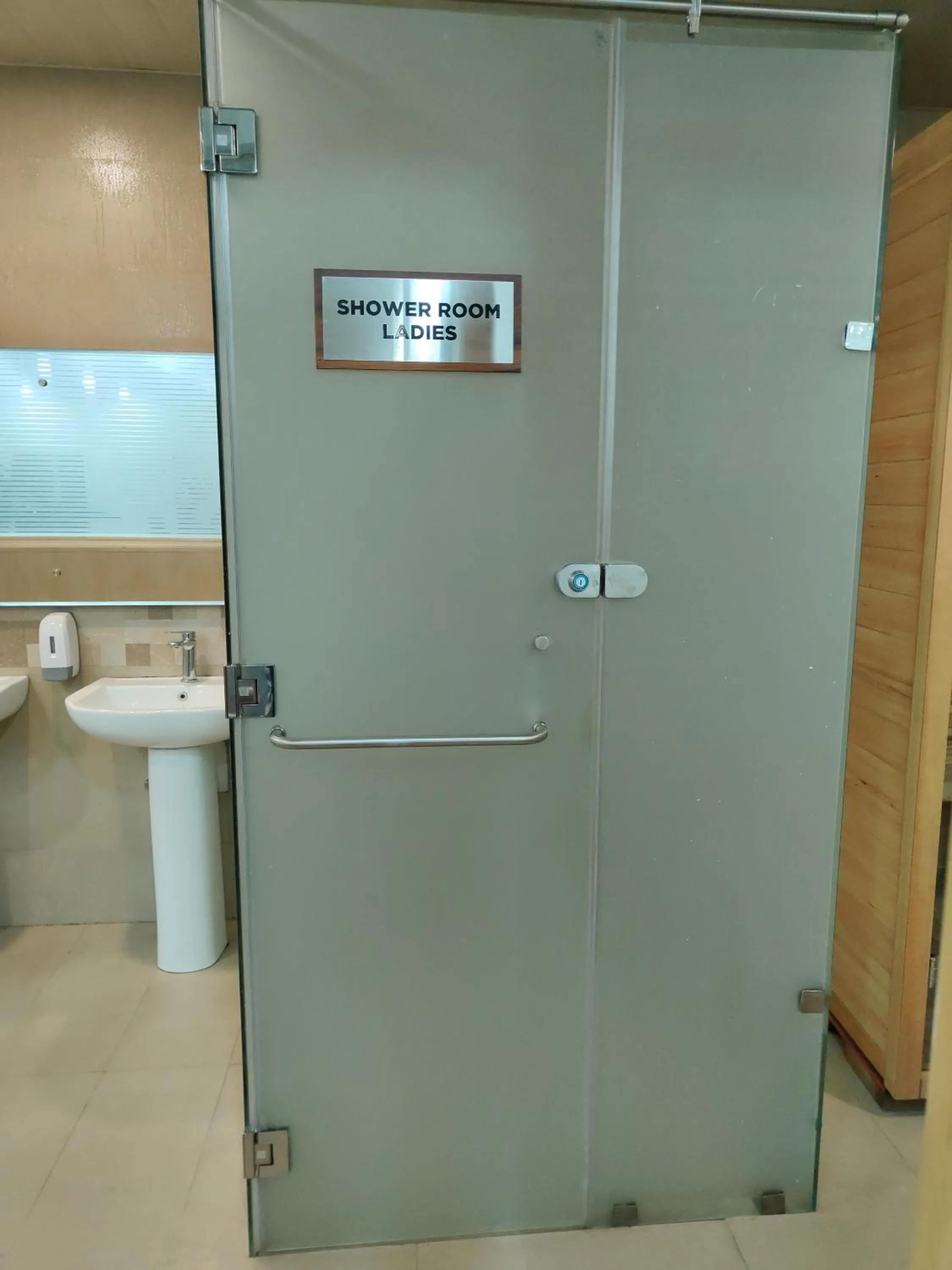 Shower in ARCO Hotels and Resorts Srinagar