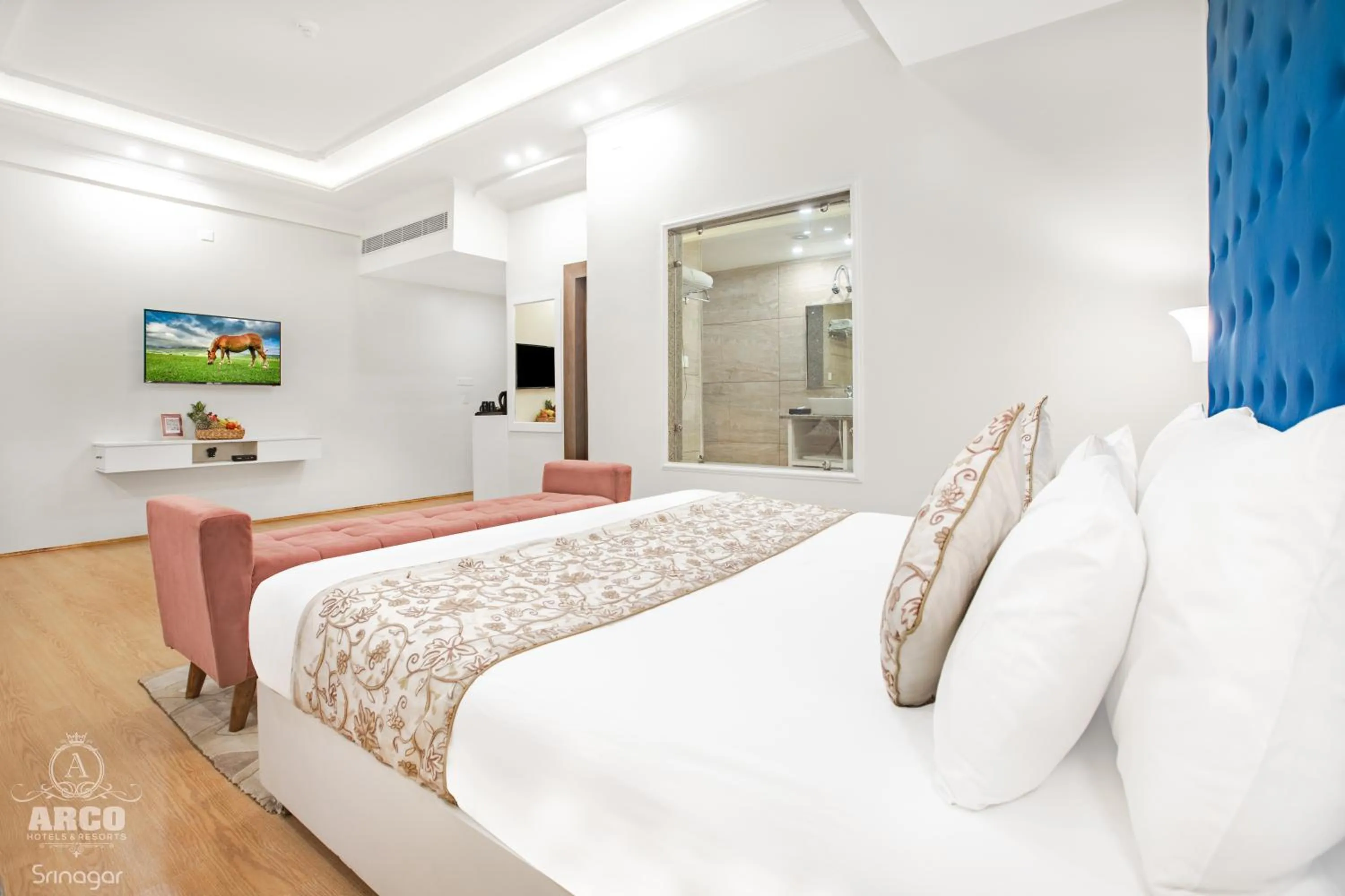 Guests, Bed in ARCO Hotels and Resorts Srinagar