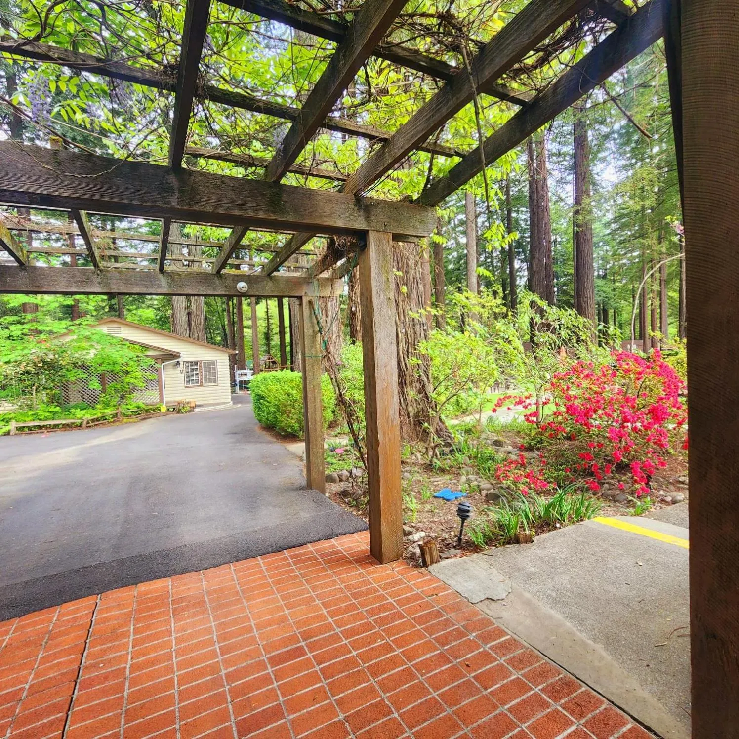 Street view in Miranda Gardens Resort