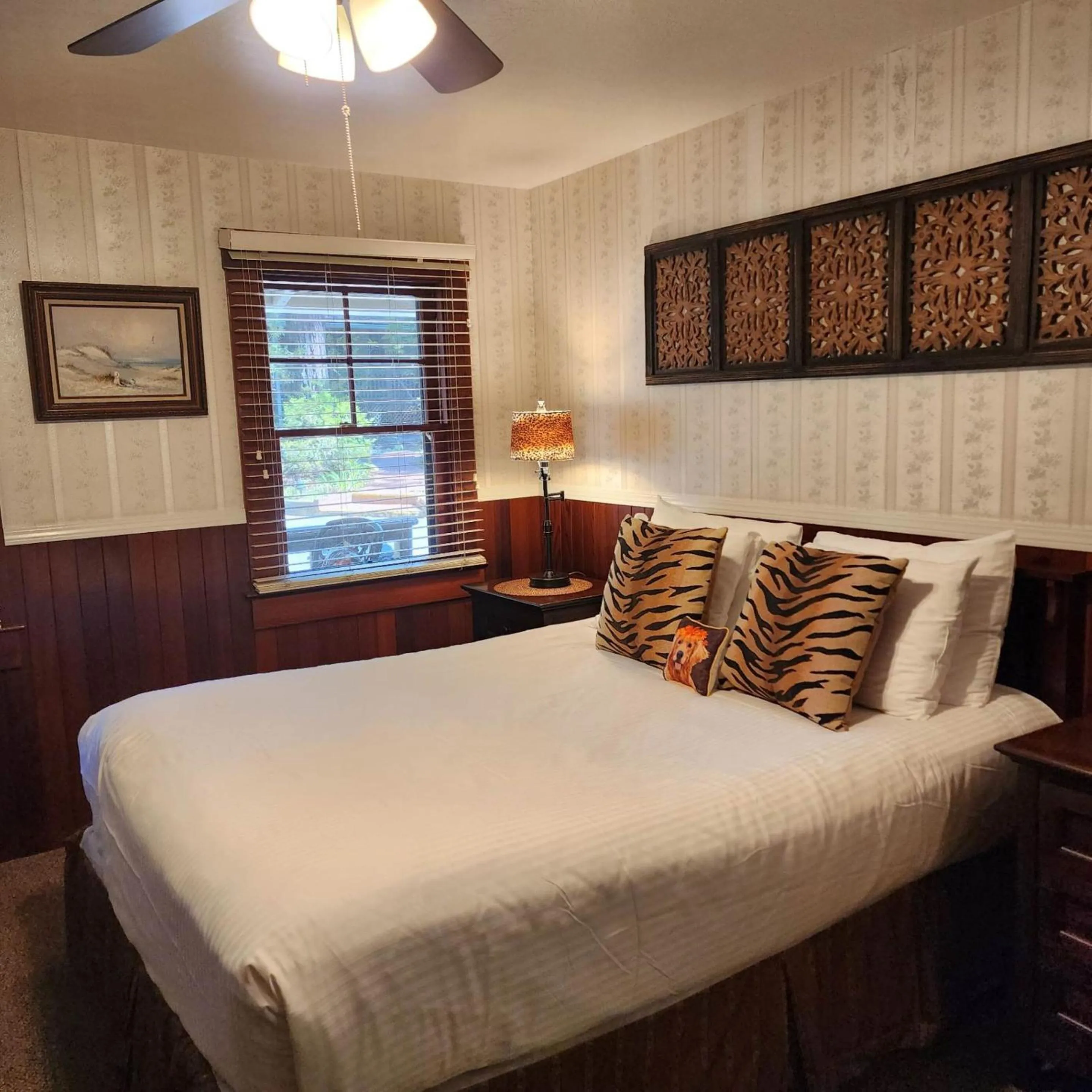 Bed in Miranda Gardens Resort