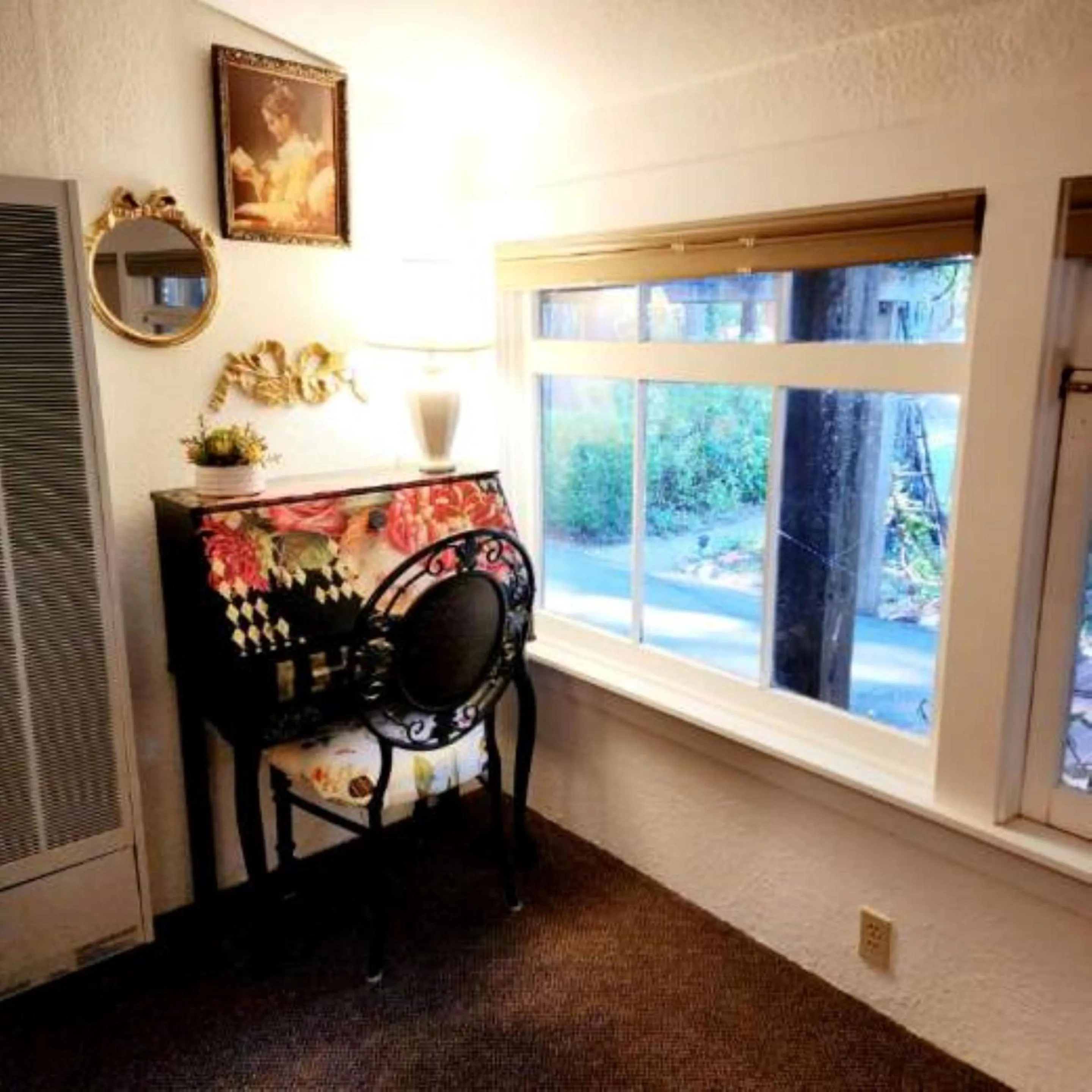 Decorative detail in Miranda Gardens Resort