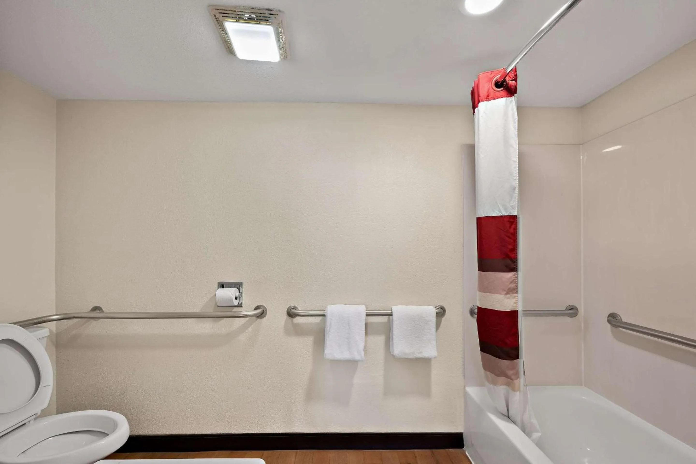 Bedroom in Suburban Studios Peoria