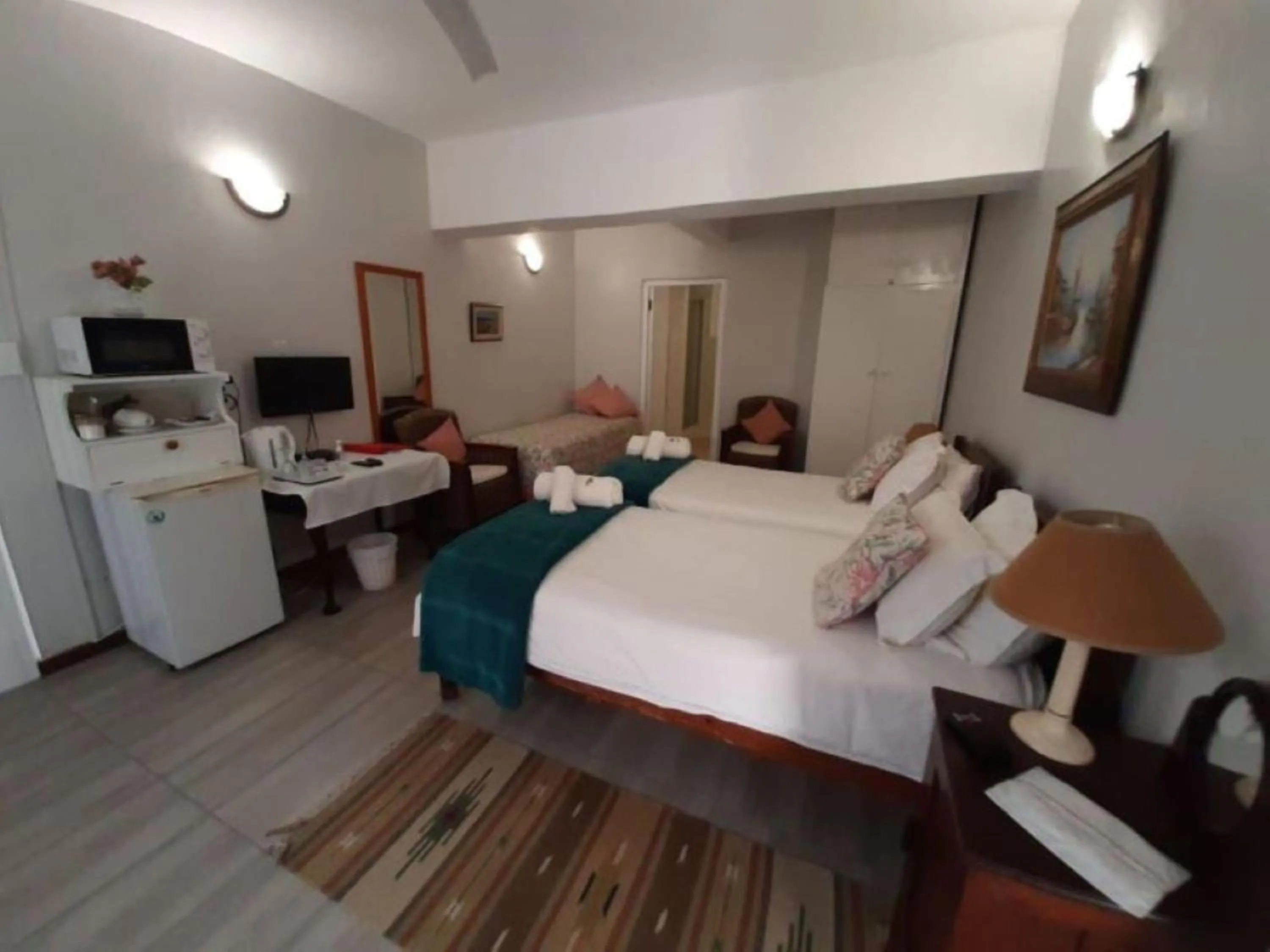 Bedroom, Bed in Whale Watchers Inn