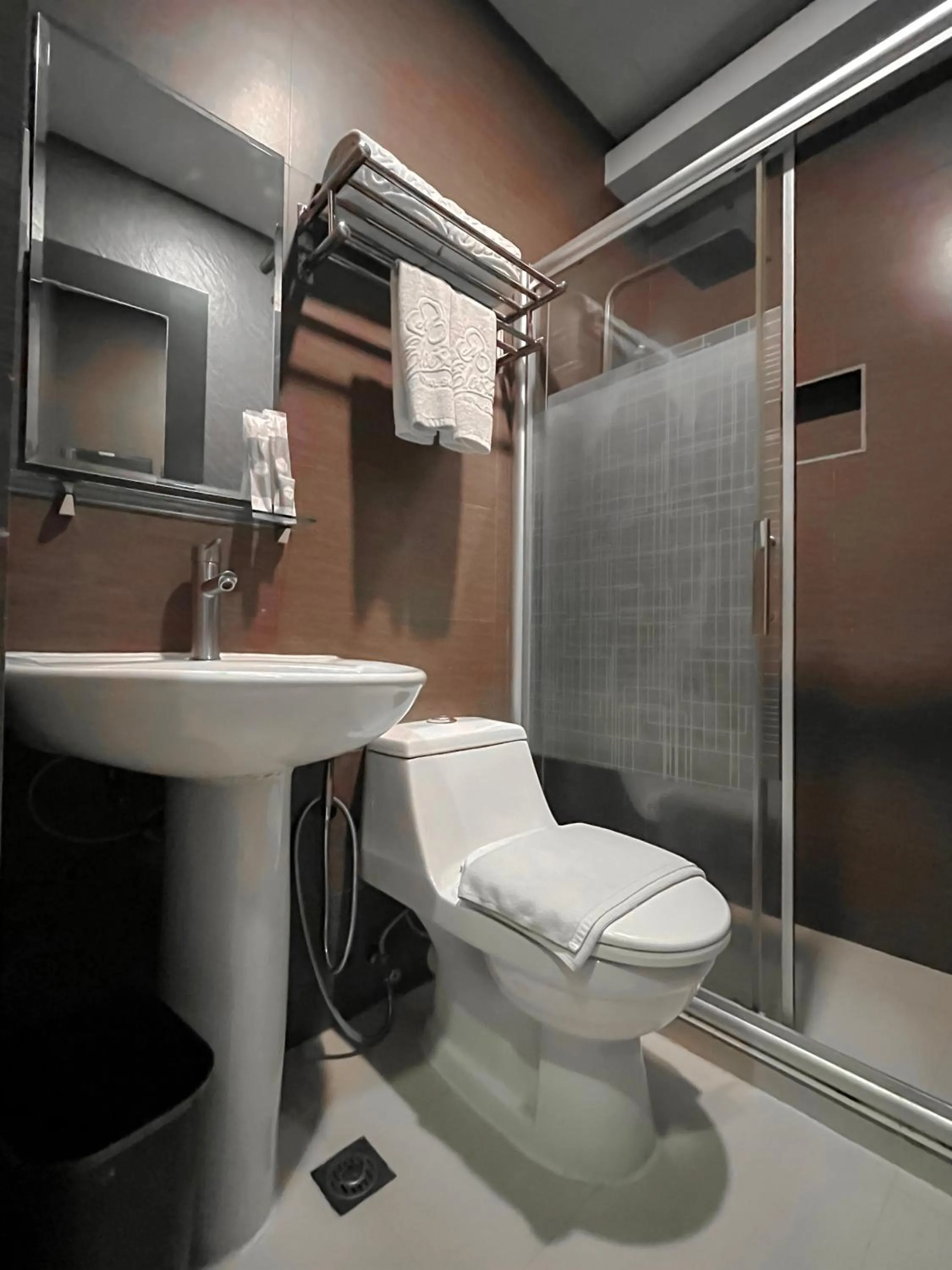 Bathroom in Eloisa Royal Suites