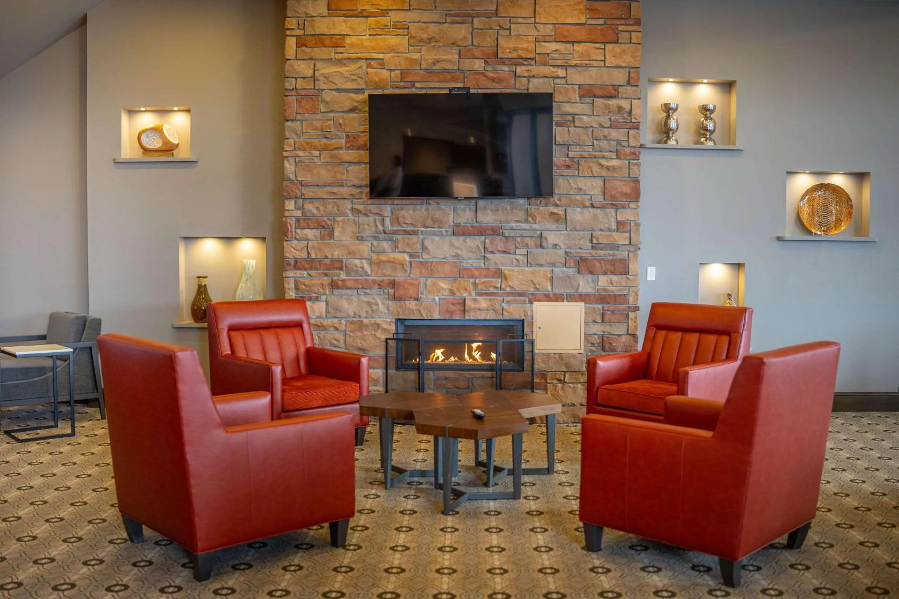 Lobby or reception in Country Inn & Suites by Radisson, Bemidji, MN